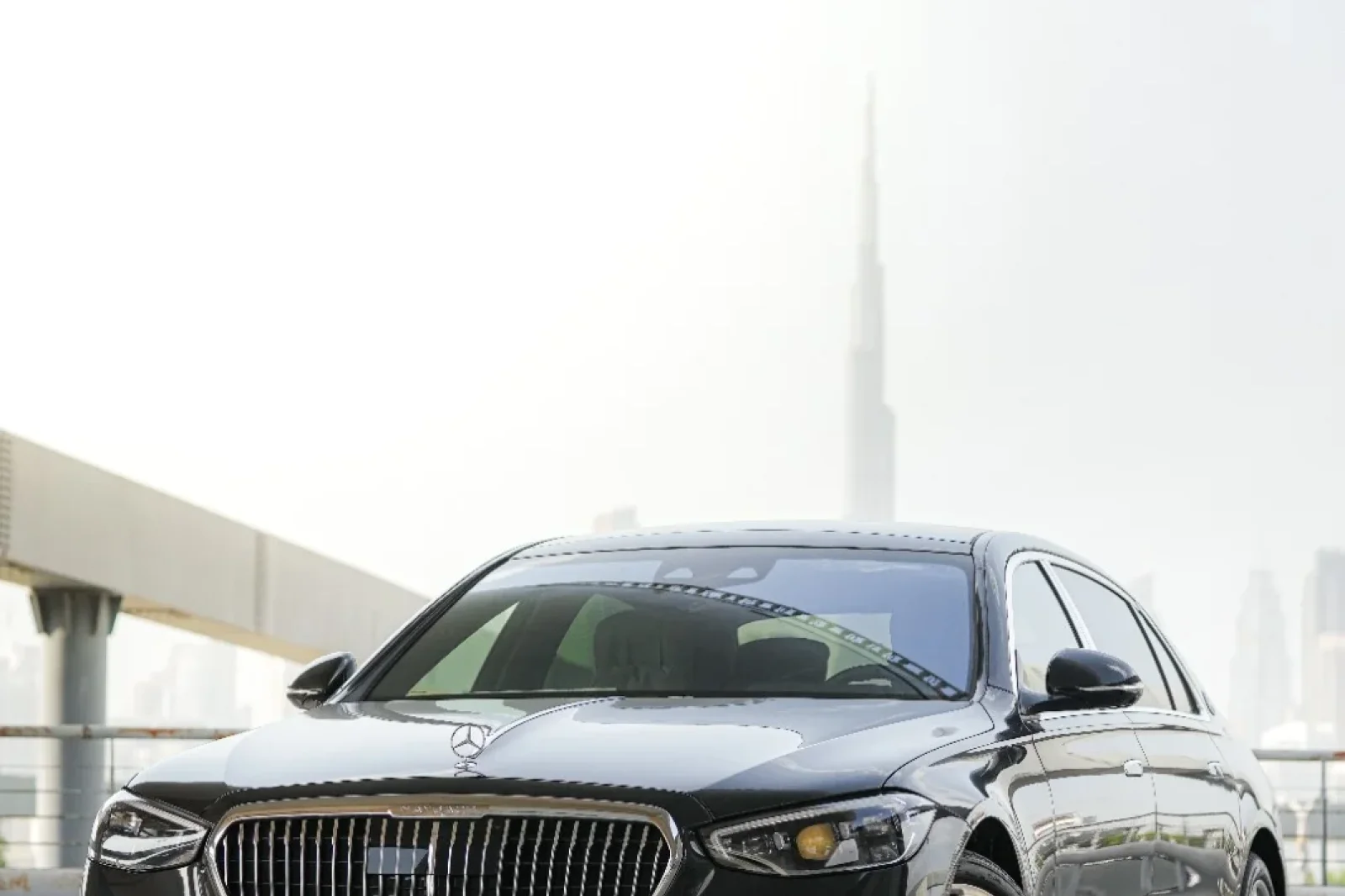 Alquiler Mercedes-Benz S-Class Mercedes S580 Maybach Oliva 2024 en Dubái