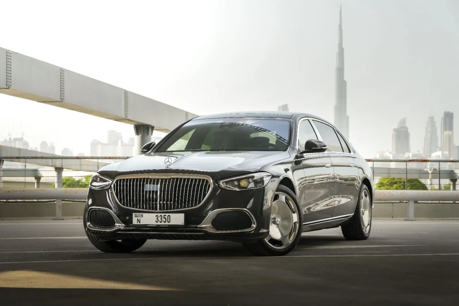 Loyer Mercedes-Benz S-Class Mercedes S580 Maybach Olive 2024 en Dubai