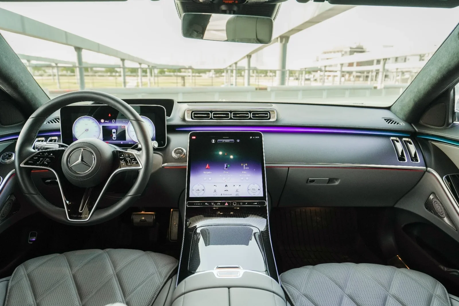 Alquiler Mercedes-Benz S-Class Mercedes S580 Maybach Oliva 2024 en Dubái