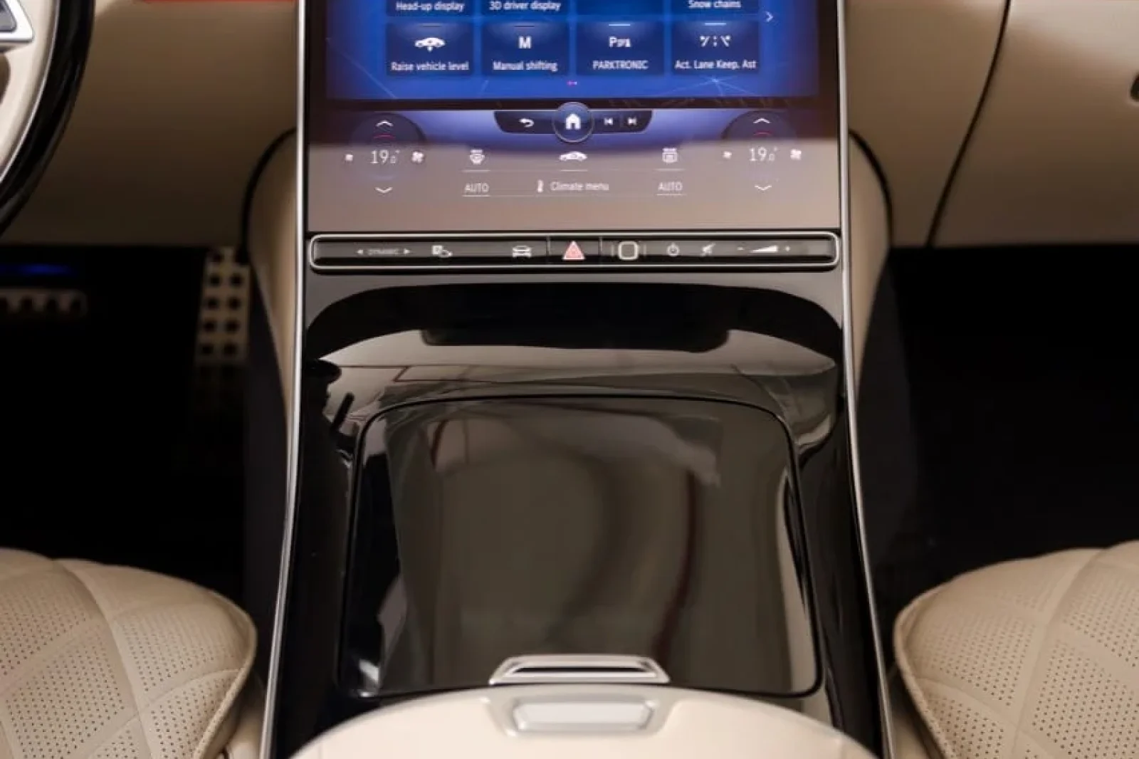 Alquiler Mercedes-Benz S-Class Mercedes S500 Blanco 2023 en Dubái