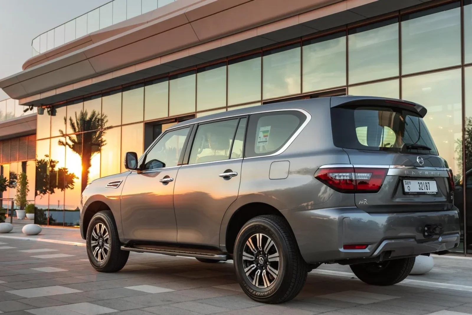 Аренда Nissan Patrol  Серый 2021 в Дубае