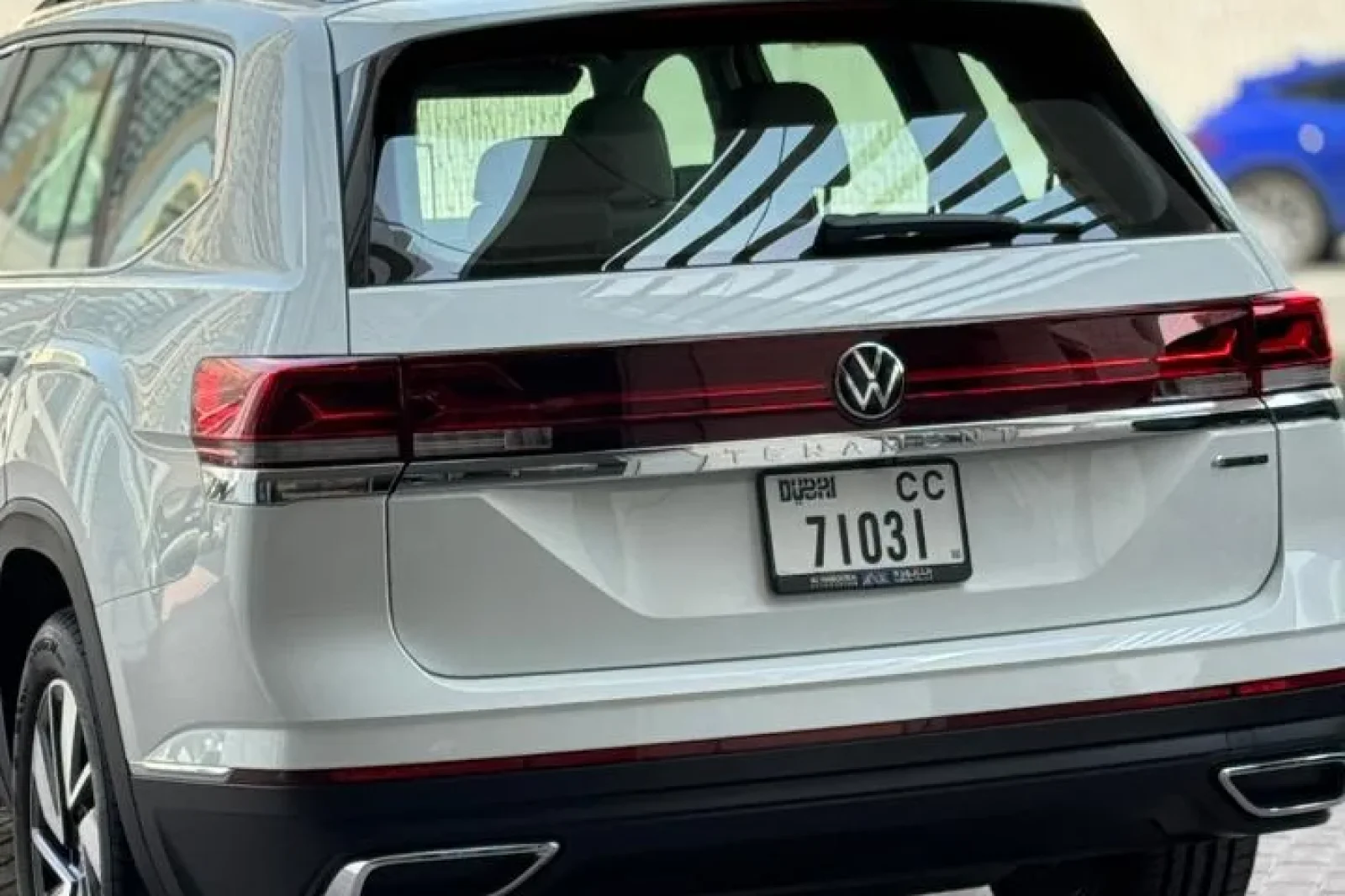 Huren Volkswagen Teramont  Wit 2025 in Dubai