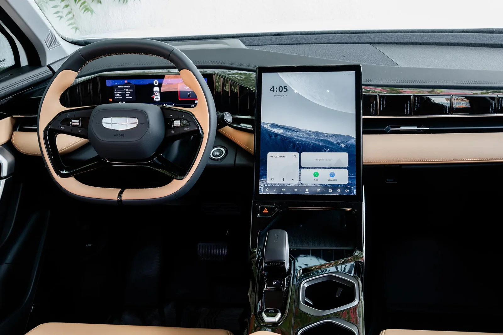 Kiralık Geely Starray  Beyaz 2025 içinde Dubai - 3 