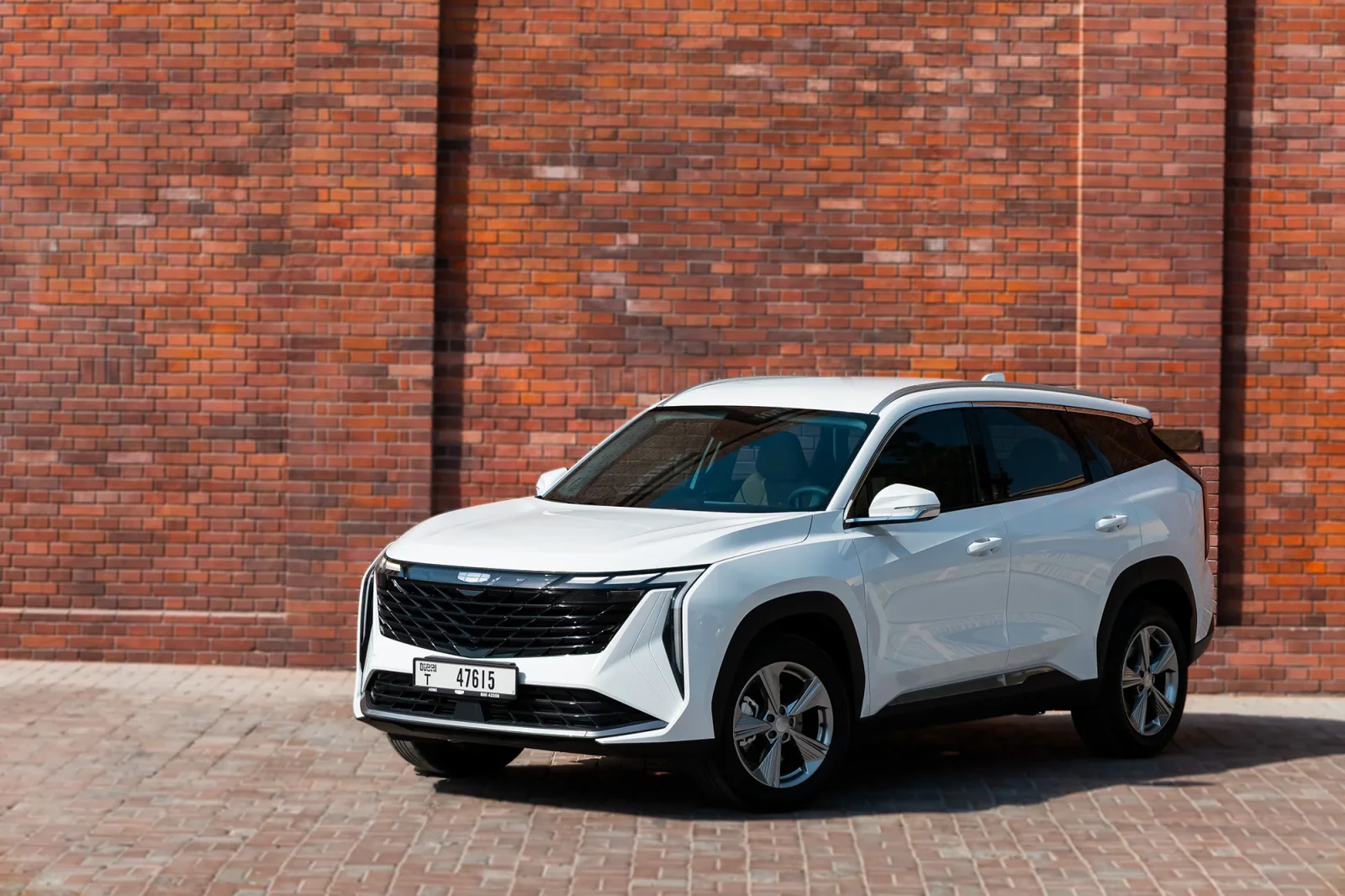 Kiralık Geely Starray  Beyaz 2025 içinde Dubai - 2 