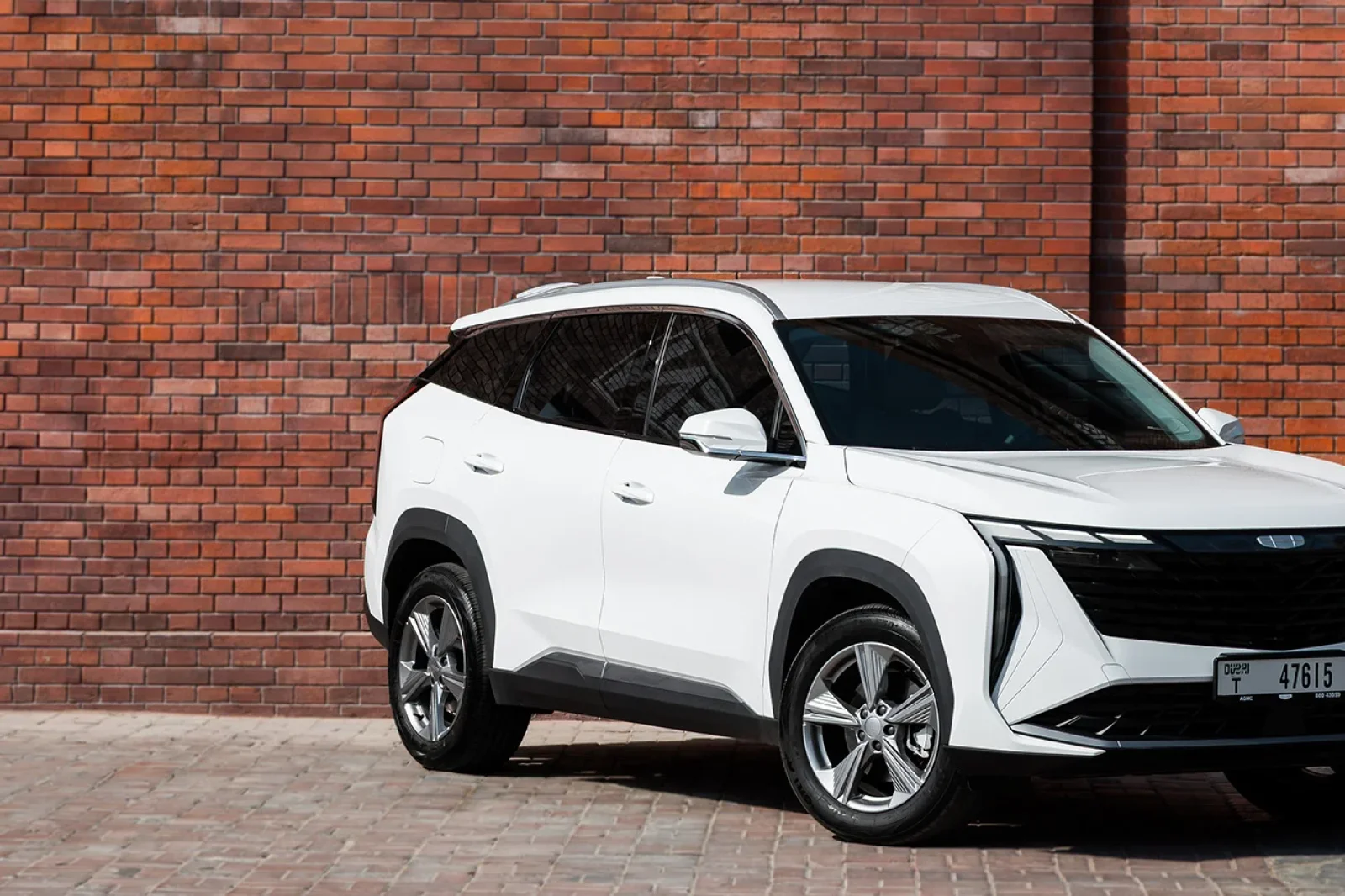 Kiralık Geely Starray  Beyaz 2025 içinde Dubai - 12 