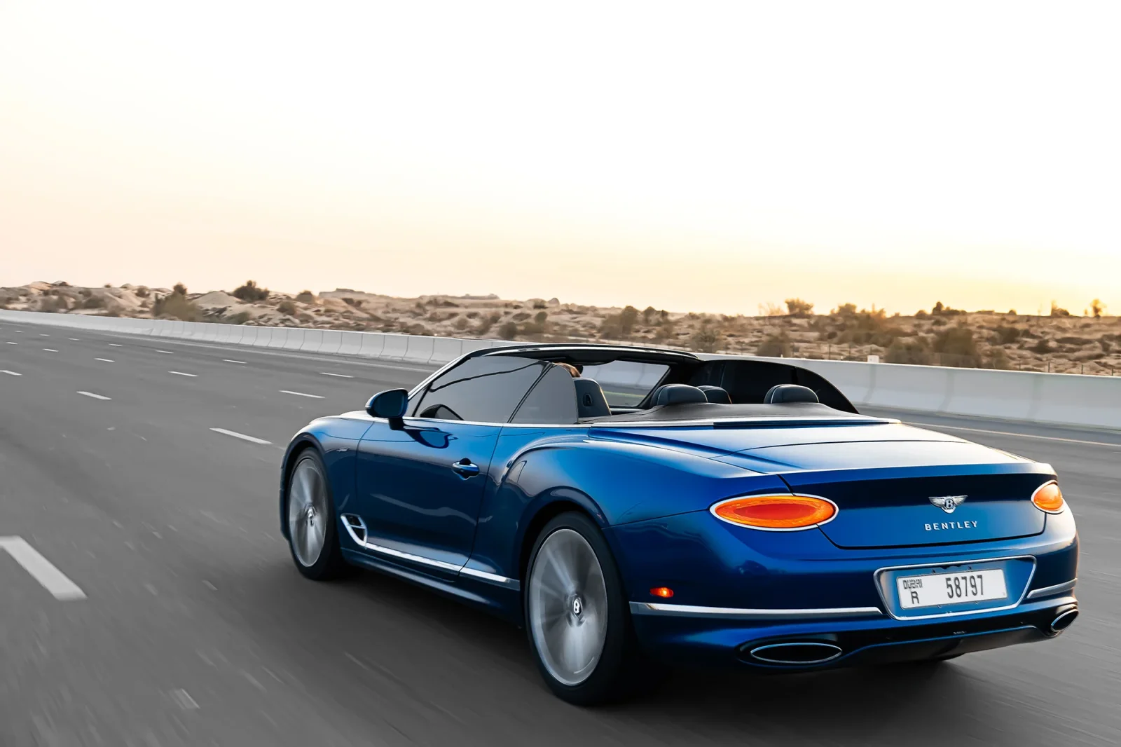 Аренда Bentley Continental  Синий 2022 в Дубае - 8 