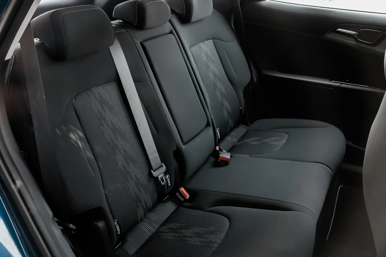 Affitto Kia Sportage  Blu 2025 in Dubai - 9 