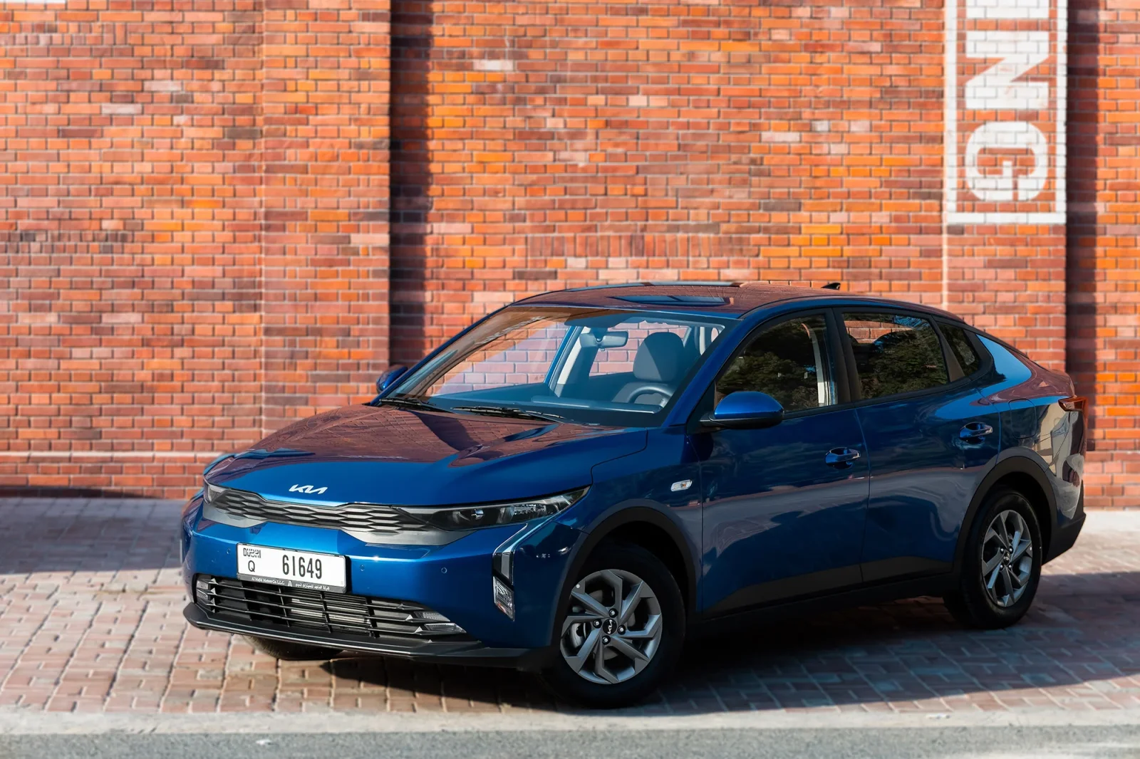 Loyer Kia K3  Bleu 2025 en Dubai - 2 