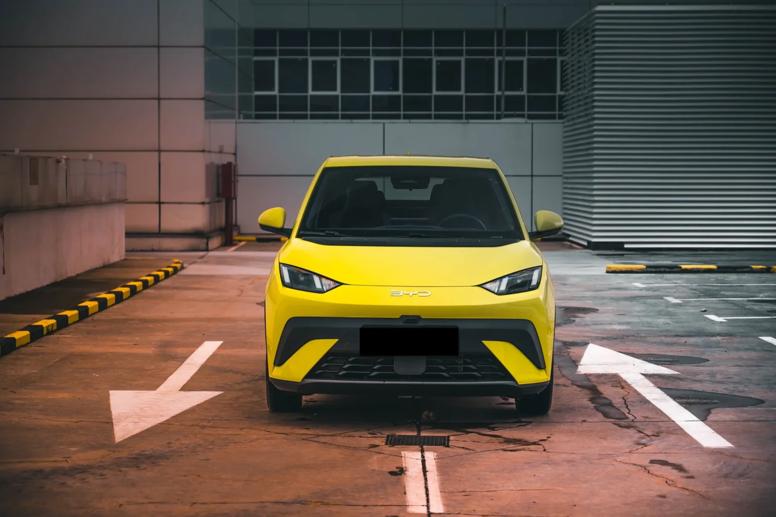 Miete BYD Dolphin Surf Gelb 2025 in der Dubai - 6 