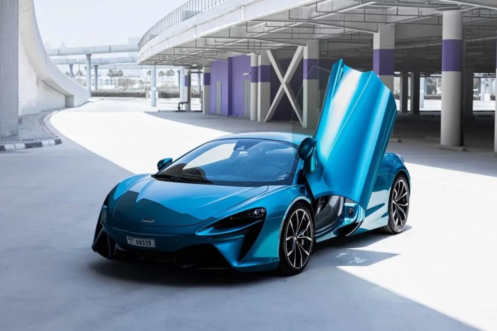 Loyer McLaren Artura  Bleu 2023 en Dubai