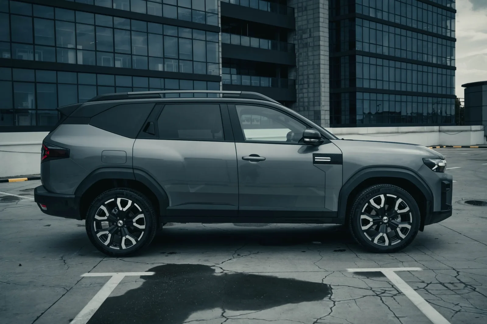 Kiralık Dacia Bigster  Gri 2025 içinde Dubai - 4 