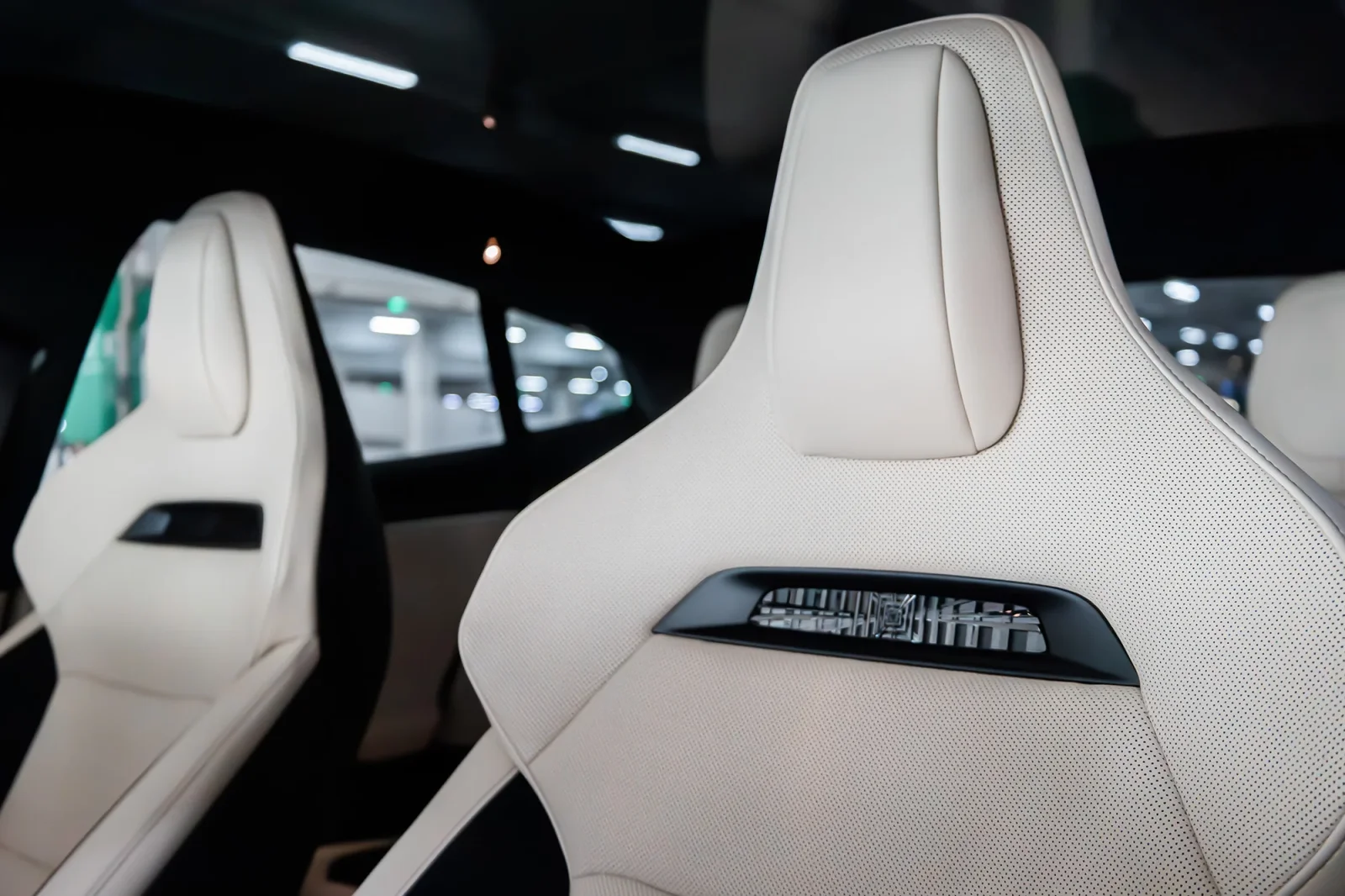 Аренда Tesla Model S Plaid Черный 2024 в Дубае