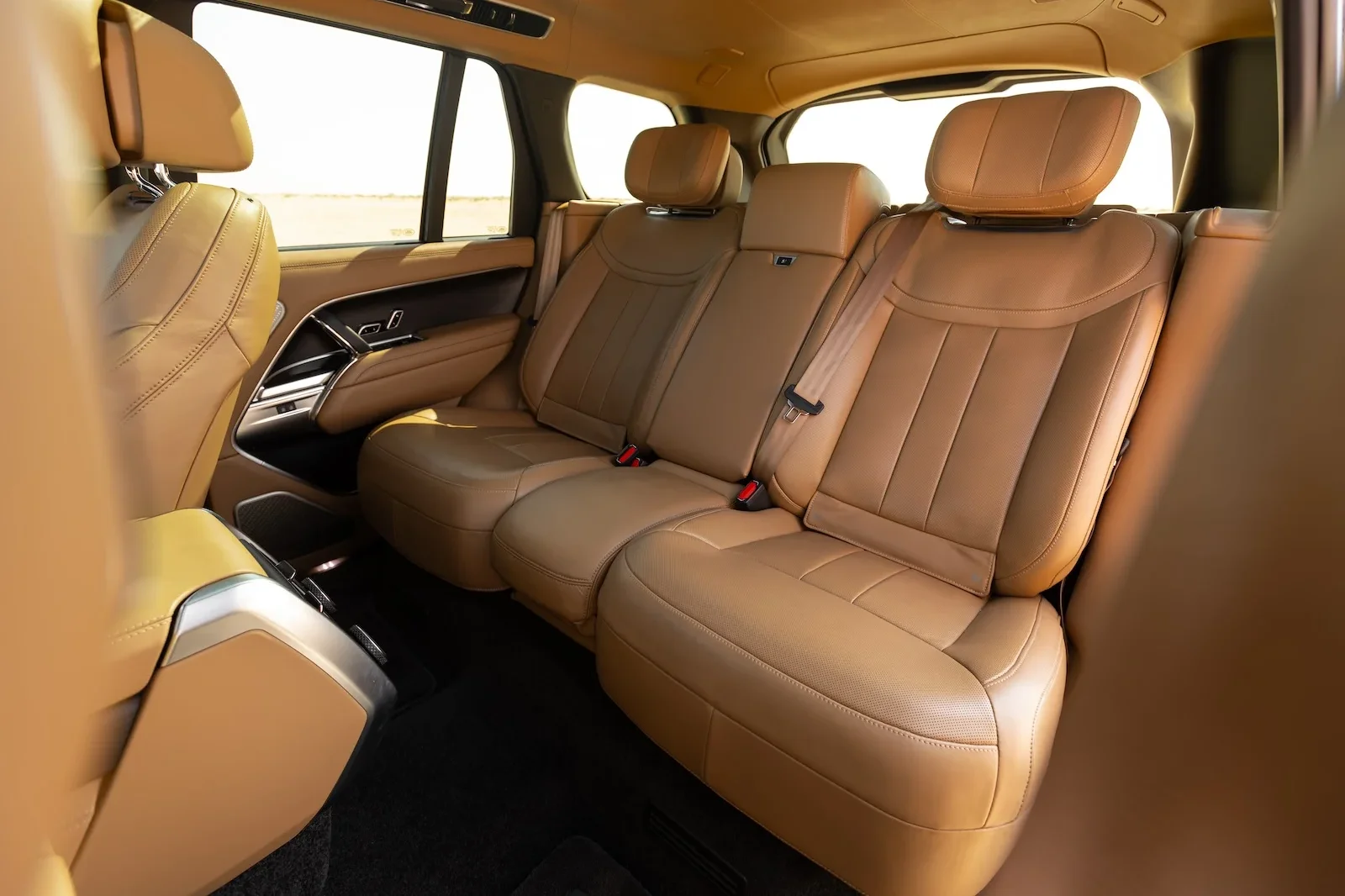 Huren Land Rover Range Rover Autobiography Groente 2023 in Dubai - 6 