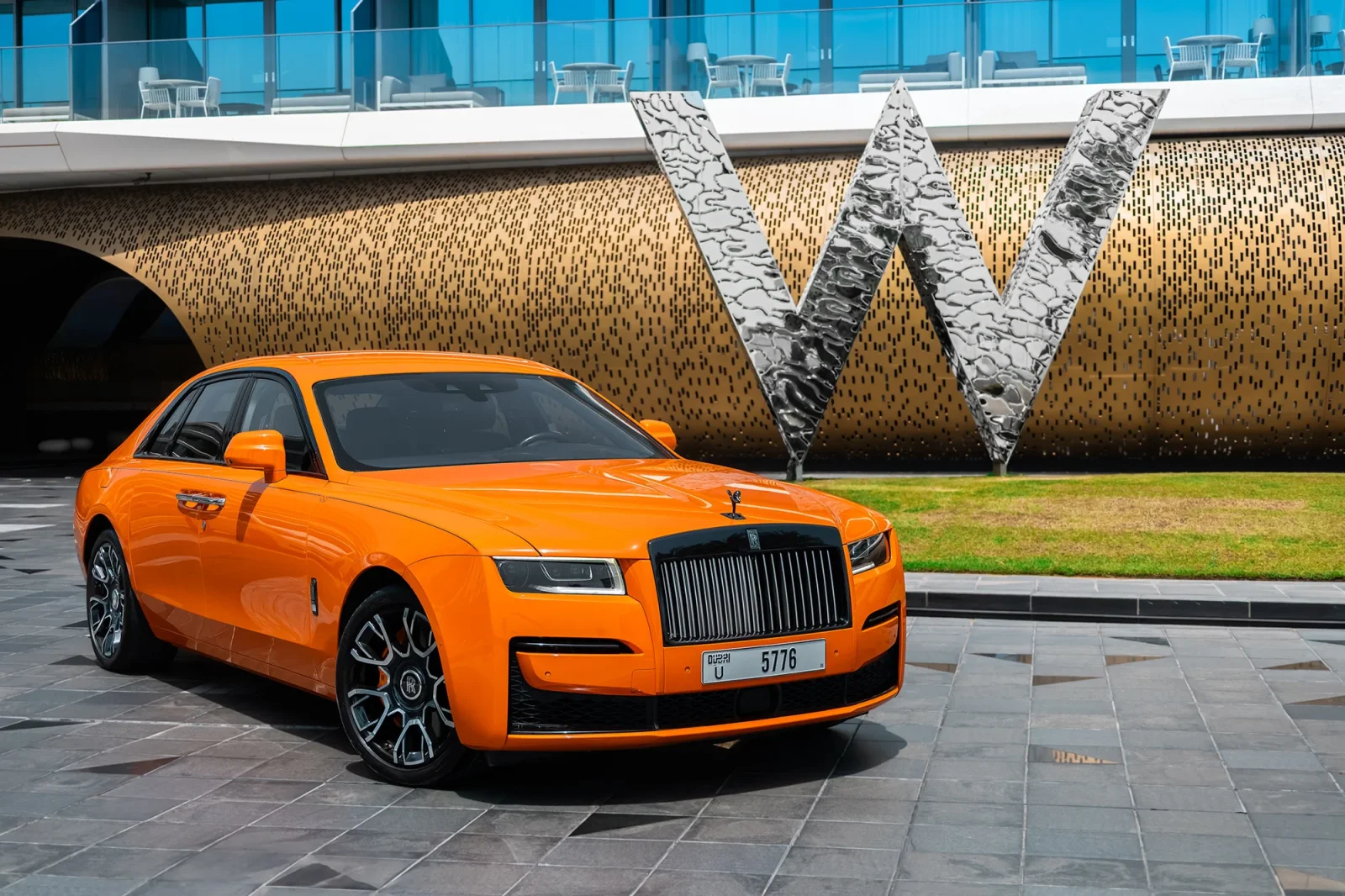 Alquiler Rolls-Royce Ghost  Naranja 2023 en Dubái