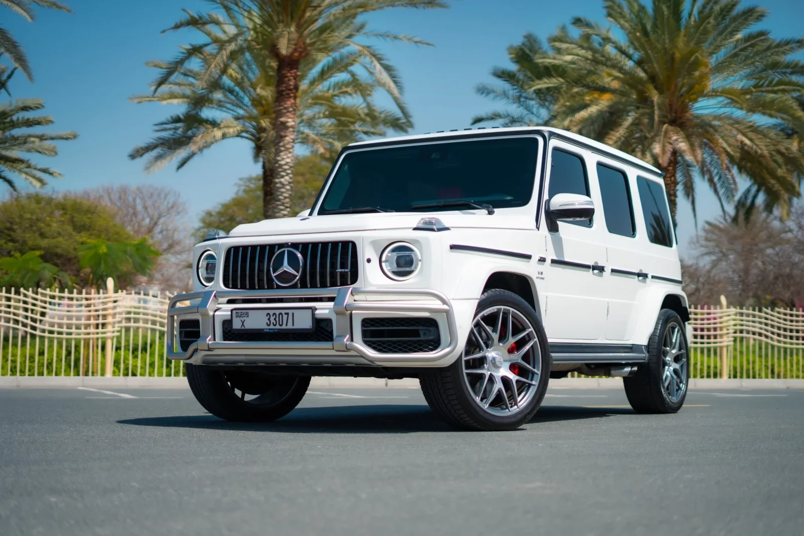 Kiralık Mercedes-Benz G-Class G63 Beyaz 2019 içinde Dubai