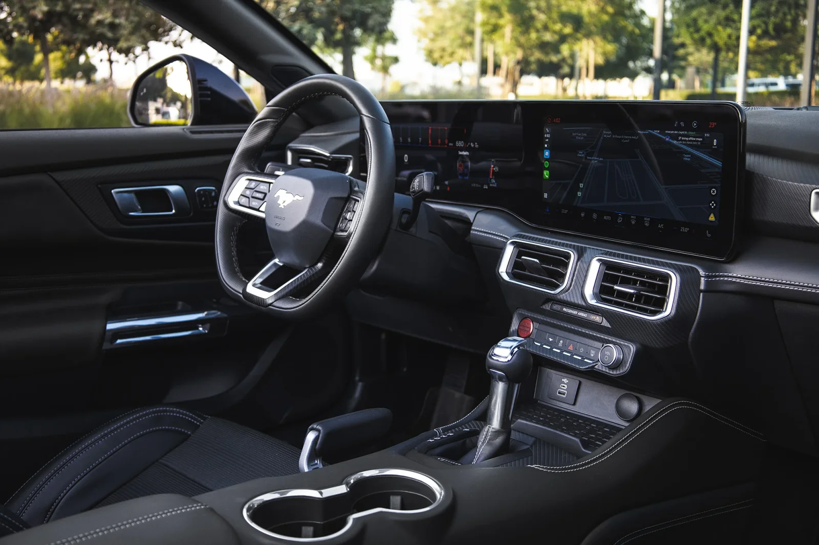 Alquiler Ford Mustang GT Gris 2024 en Dubái - 7 