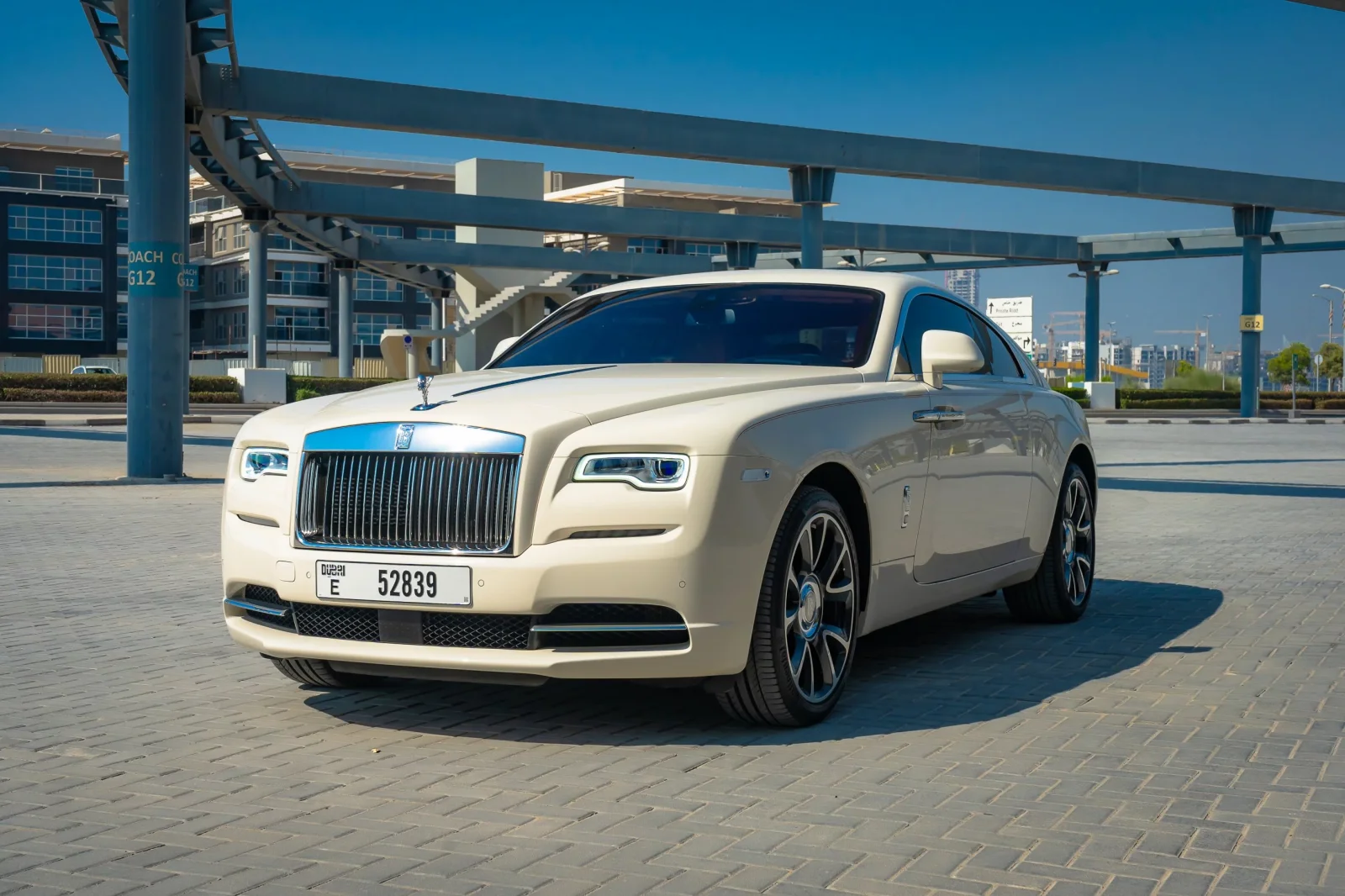 Alquiler Rolls-Royce Wraith  Blanco 2019 en Dubái