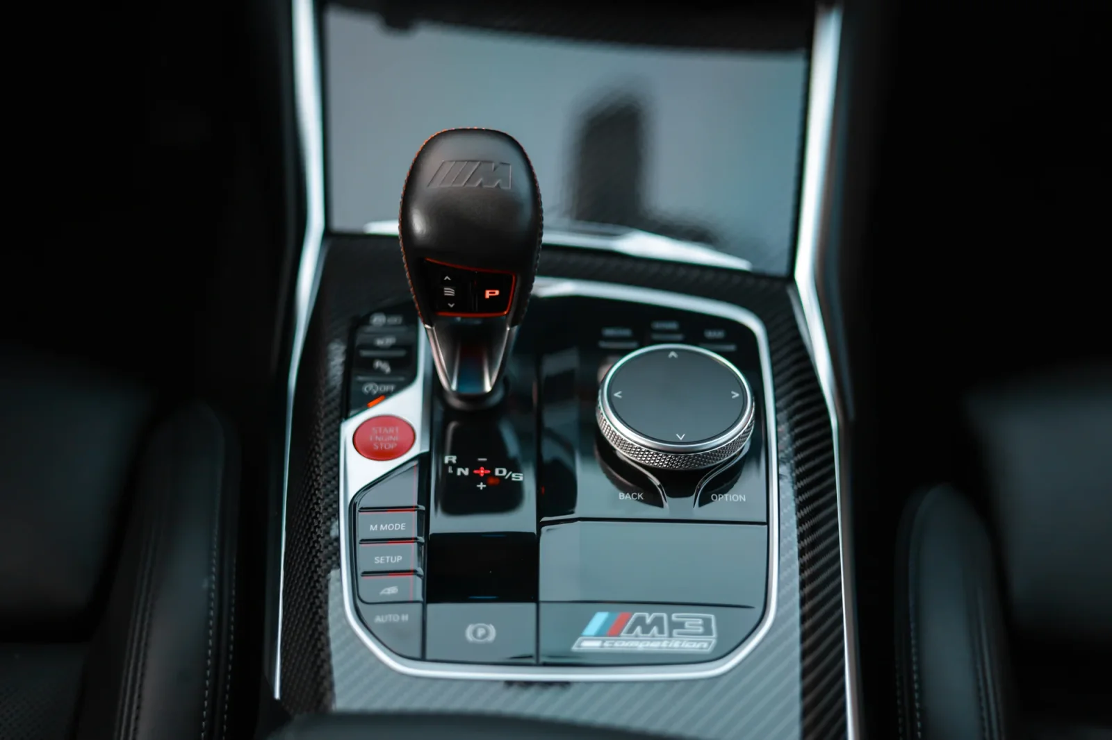 Kiralık BMW M3  Yeşil 2021 içinde Dubai - 6 