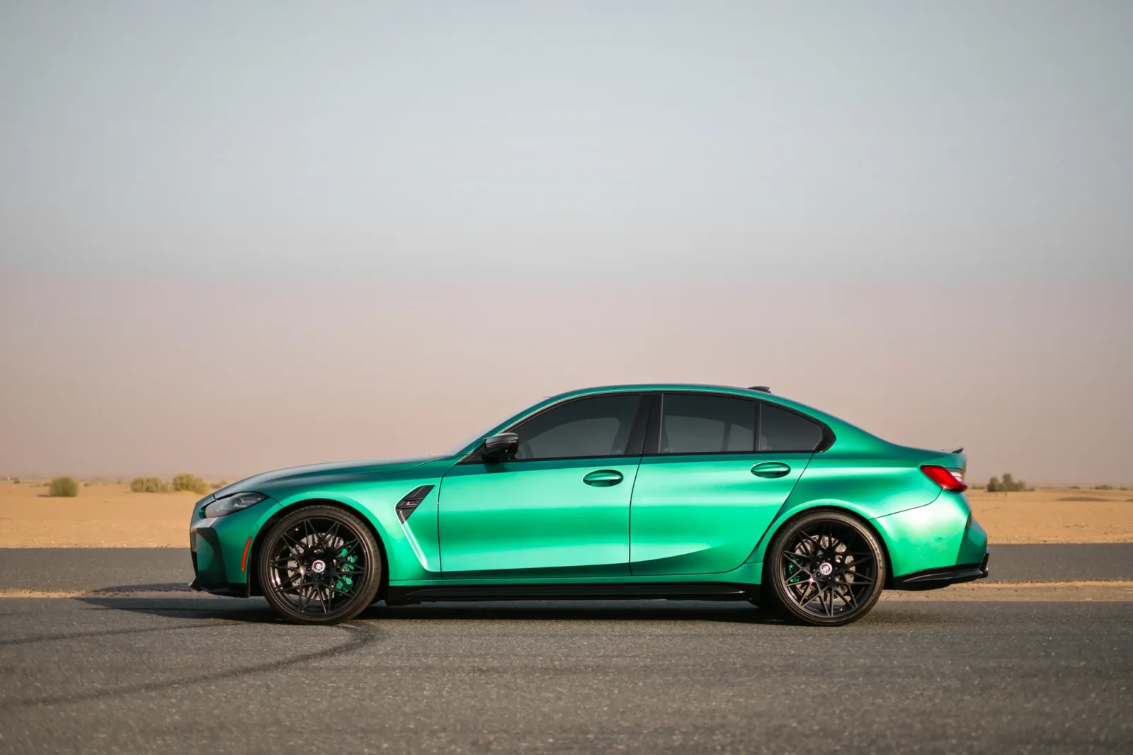Kiralık BMW M3  Yeşil 2021 içinde Dubai - 8 