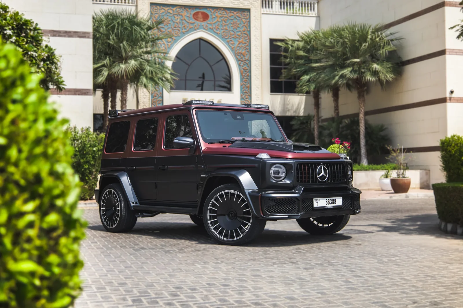 Huren Mercedes-Benz G-Class  BRABUS 800  Zwart 2021 in Dubai