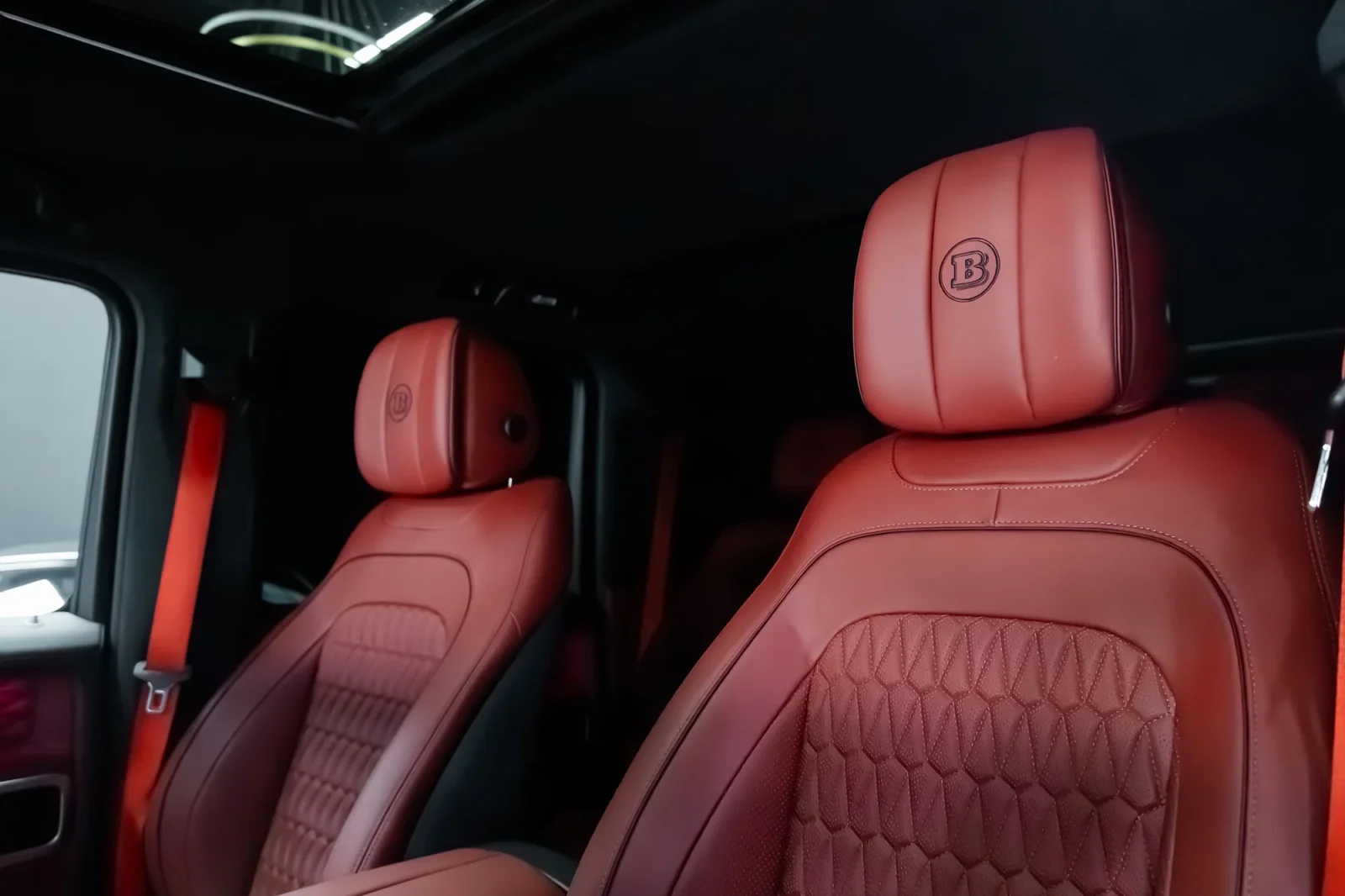 Аренда Mercedes-Benz G-Class  BRABUS 800  Черный 2021 в Дубае - 3 