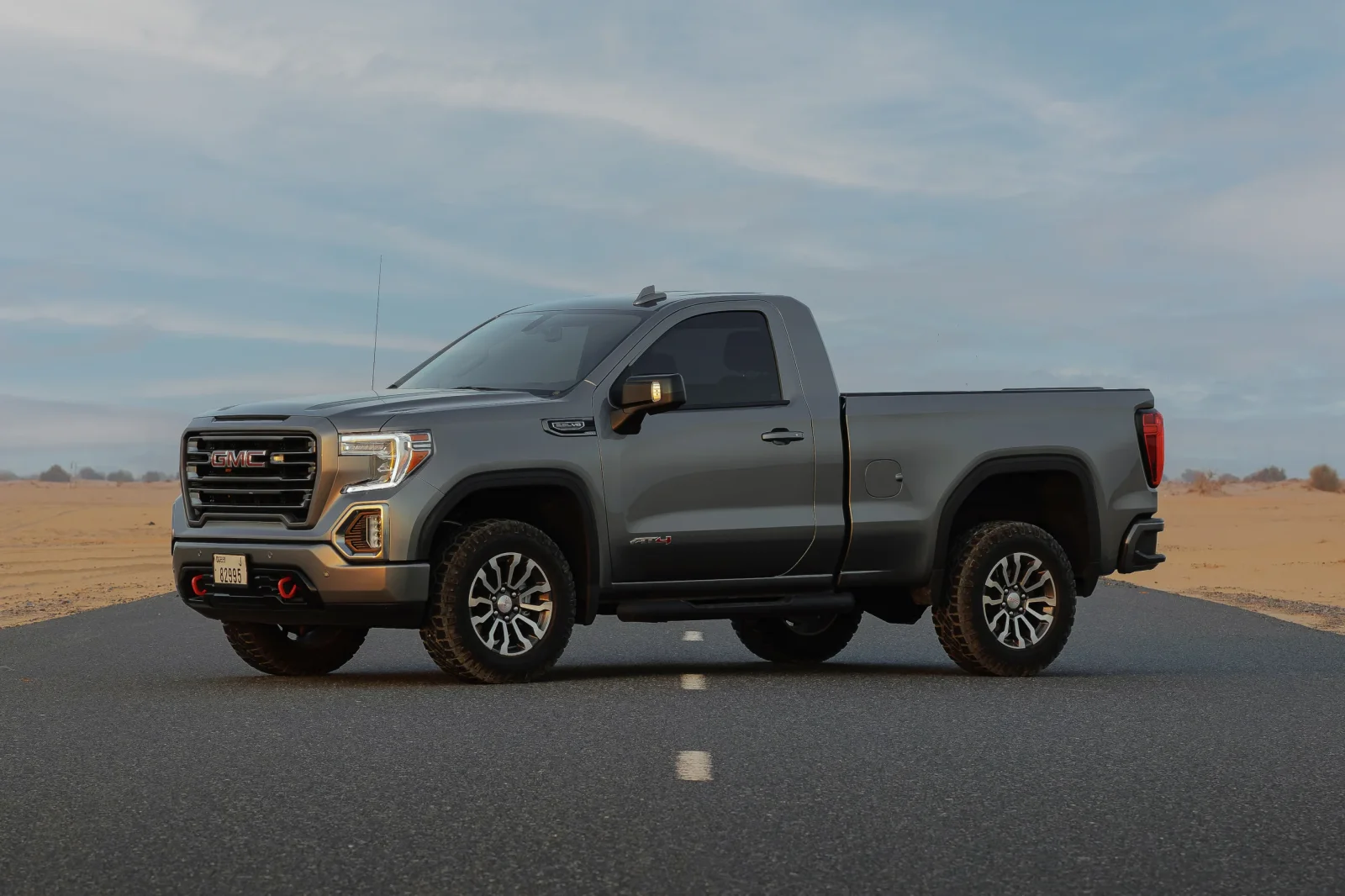 Аренда GMC Sierra 1500 Серый 2022 в Дубае