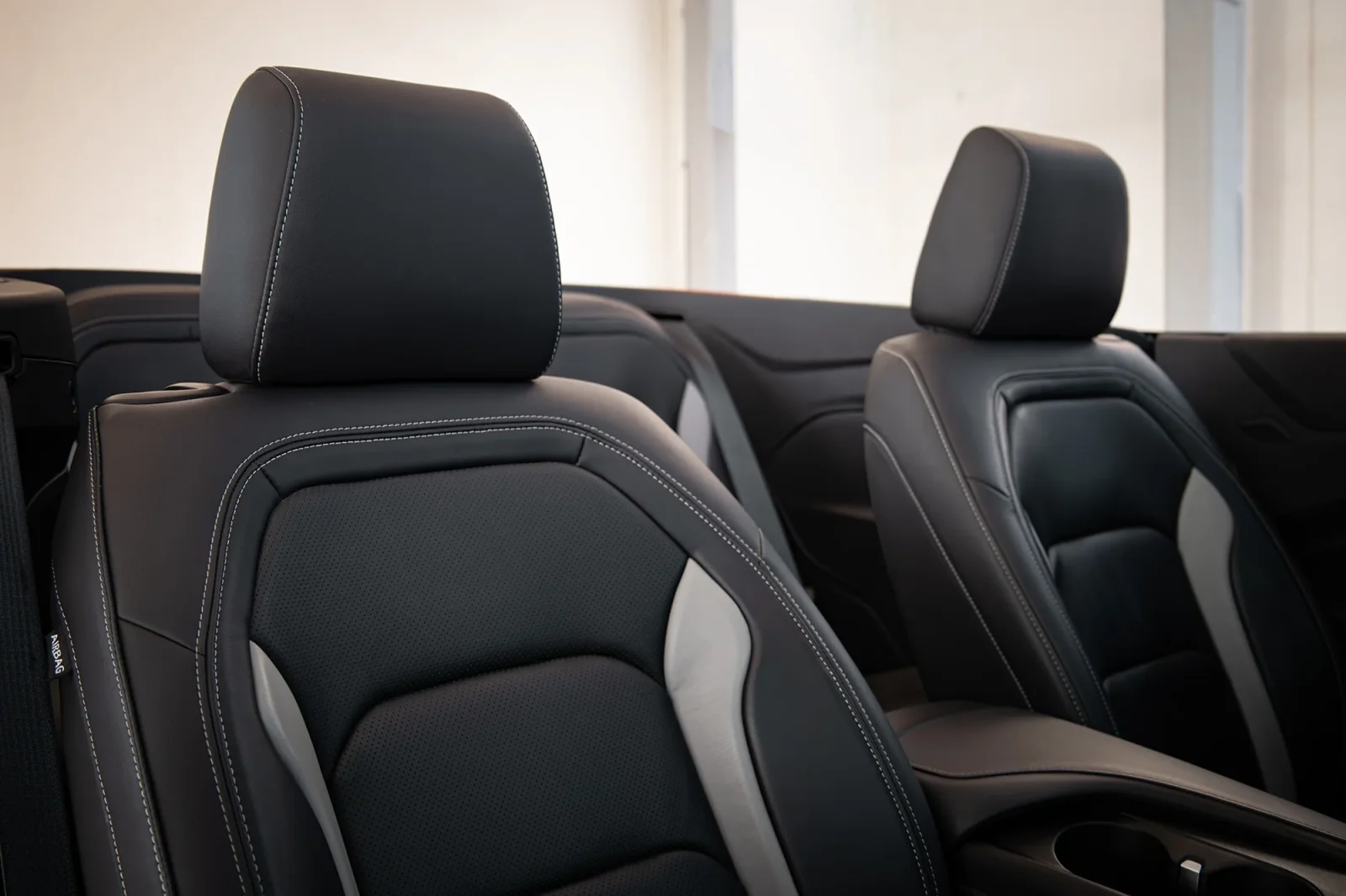 Аренда Chevrolet Camaro  Красный 2023 в Дубае - 9 