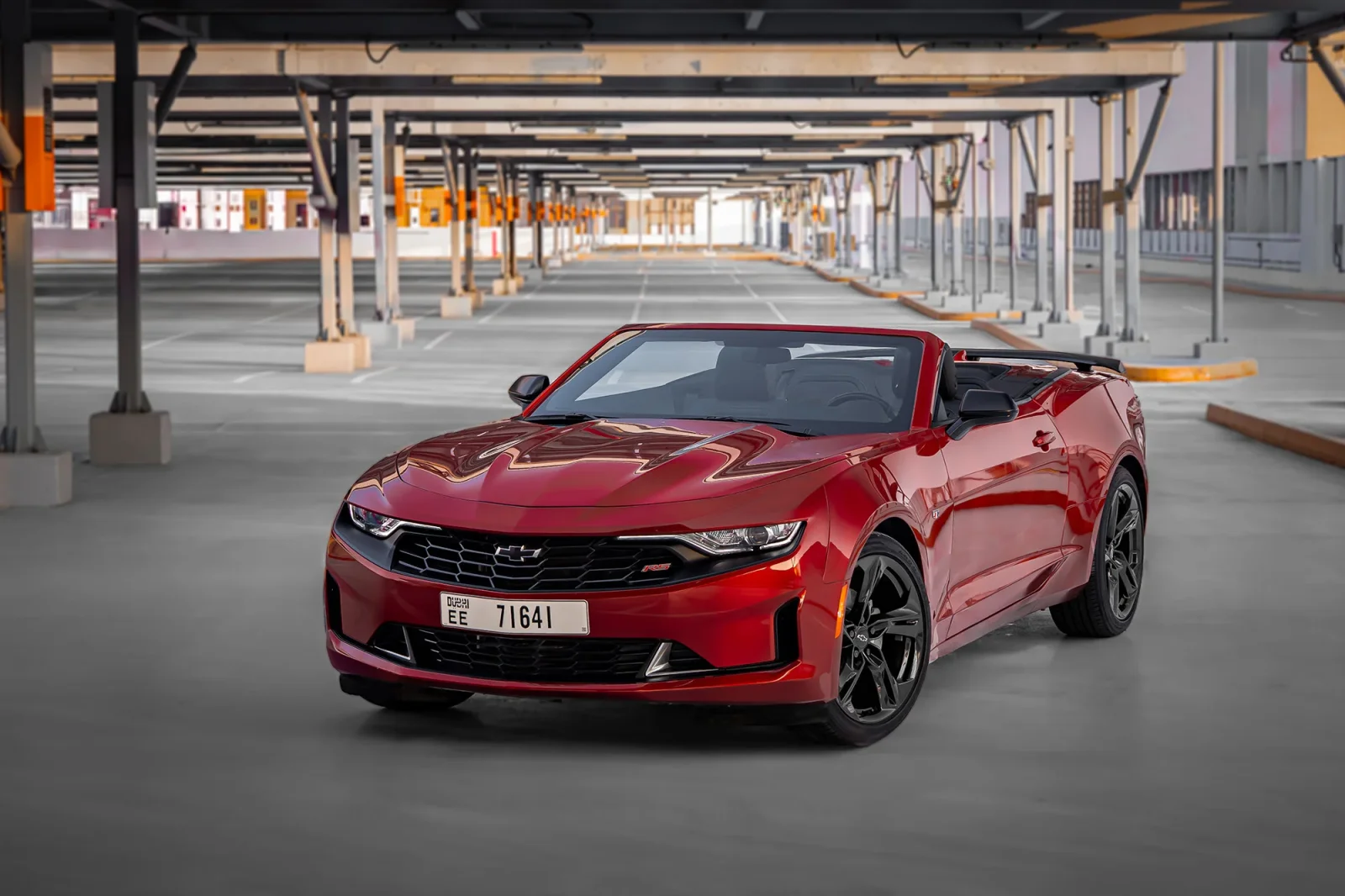 Loyer Chevrolet Camaro  Rouge 2023 en Dubai