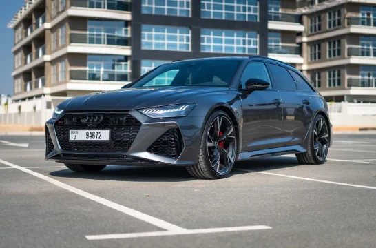 Audi RS6 Grau 2022