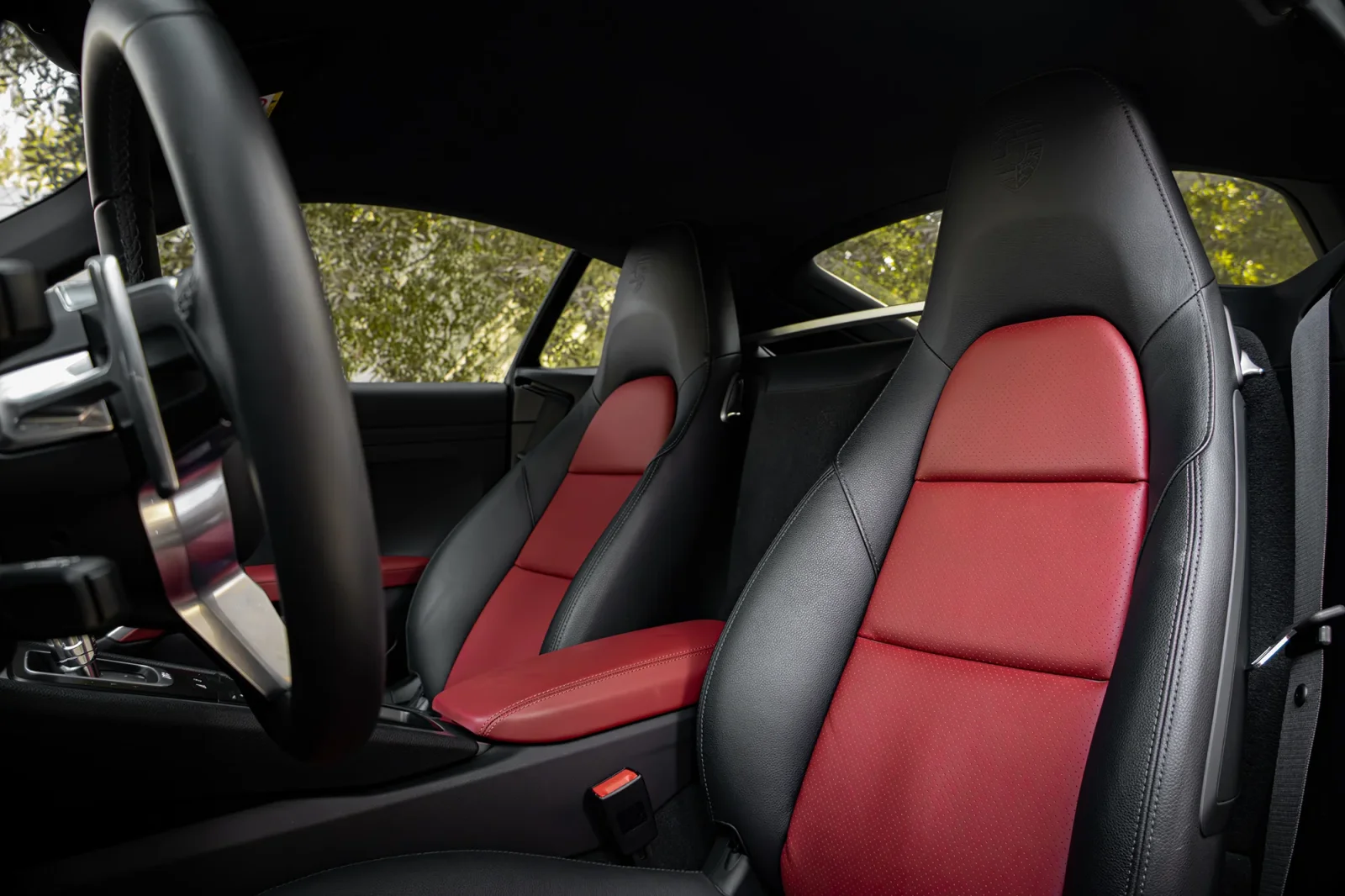 Loyer Porsche Cayman  Blanc 2024 en Dubai - 6 