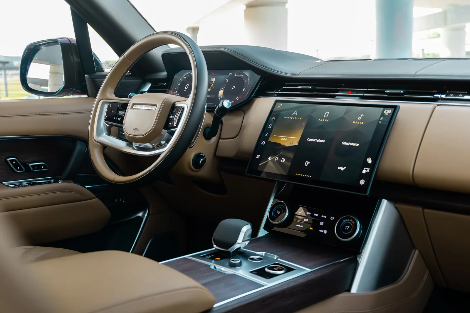 Alquiler Land Rover Range Rover Autobiography V8 Negro 2023 en Dubái