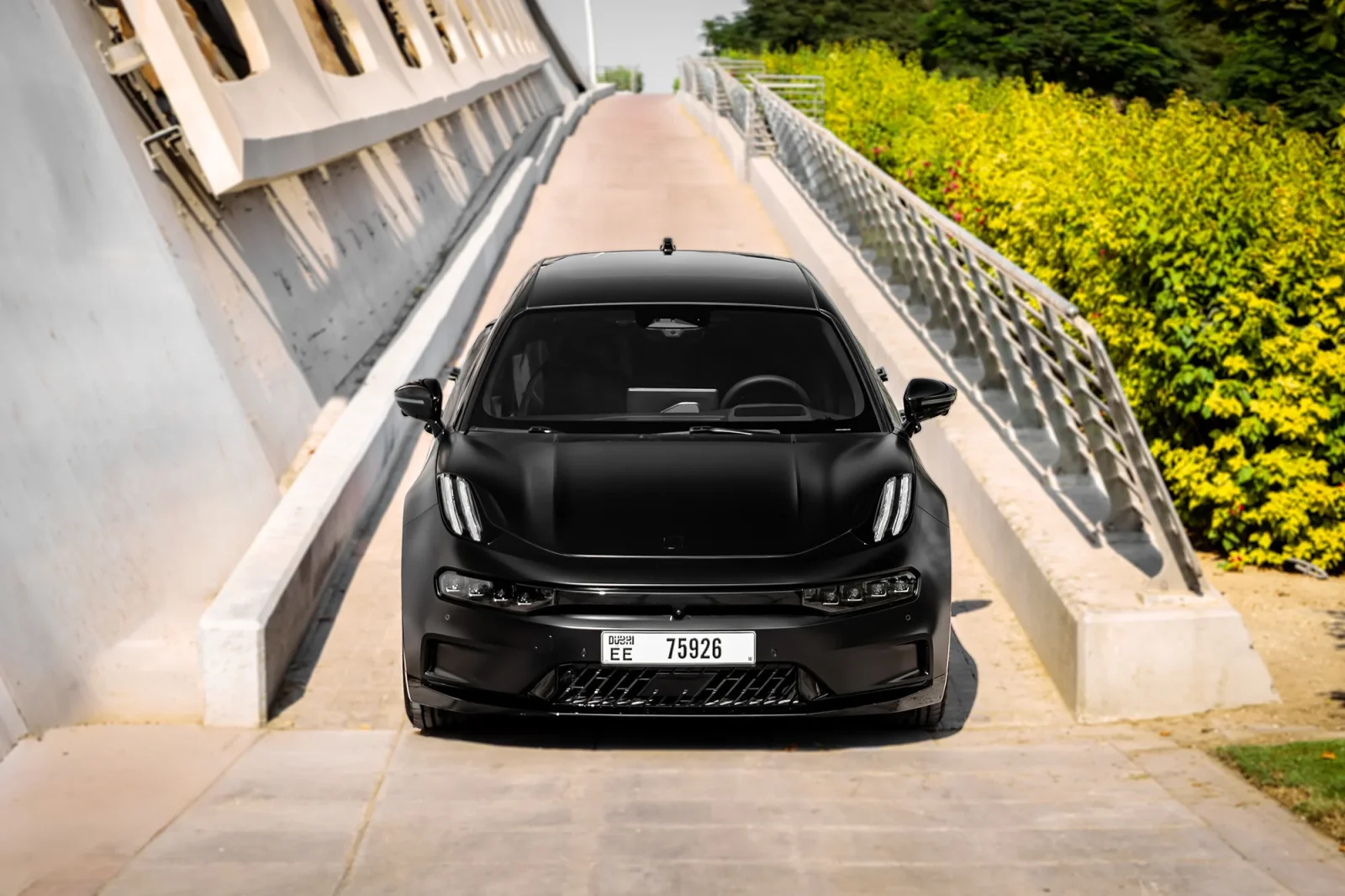 Alquiler Zeekr 1  Negro 2025 en Dubái - 3 