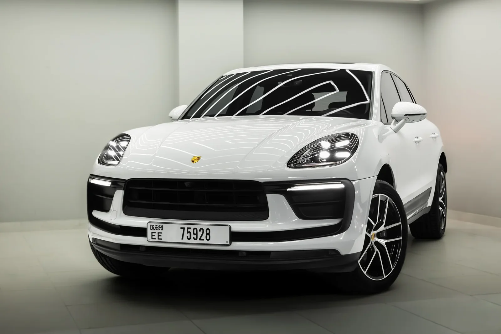 Affitto Porsche Macan  Bianco 2024 in Dubai