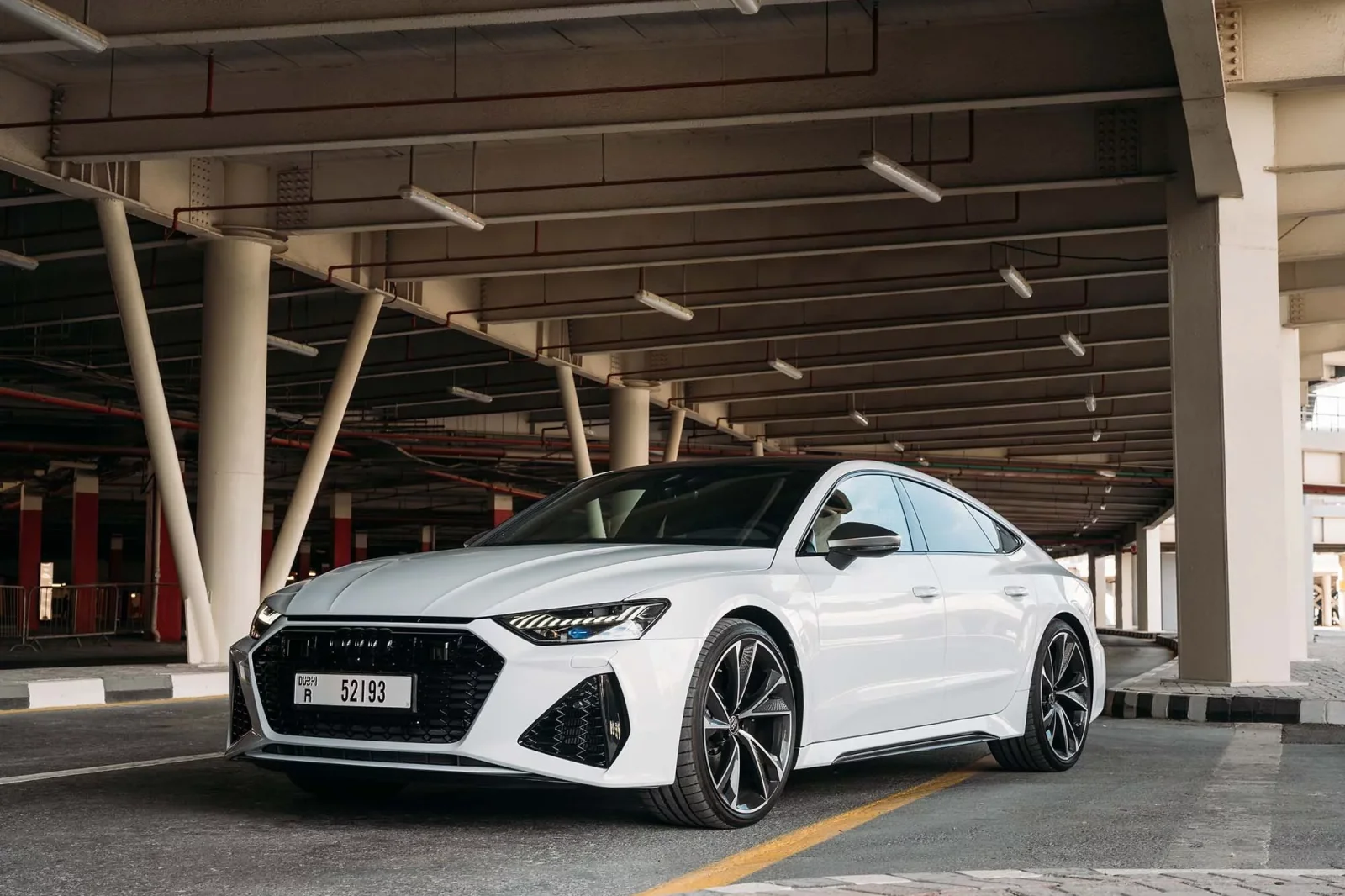 Loyer Audi RS7  Blanc 2023 en Dubai