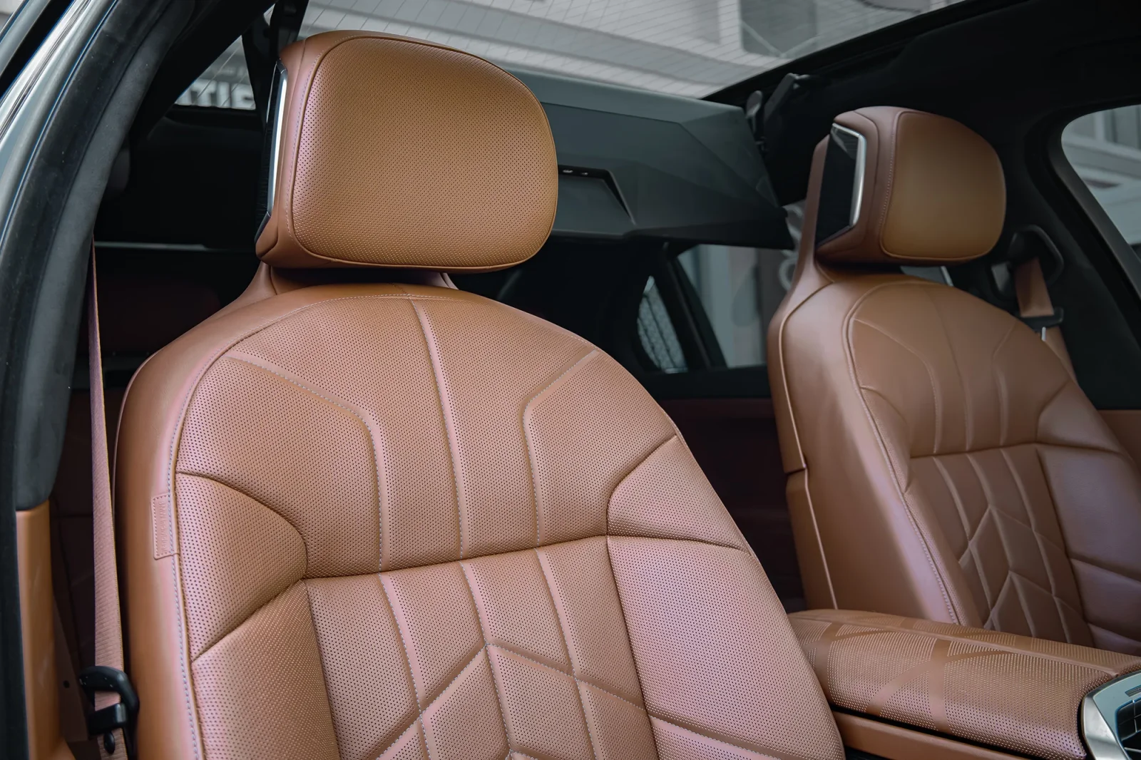 Loyer BMW 7-Series 740i Bleu 2023 en Dubai - 5 