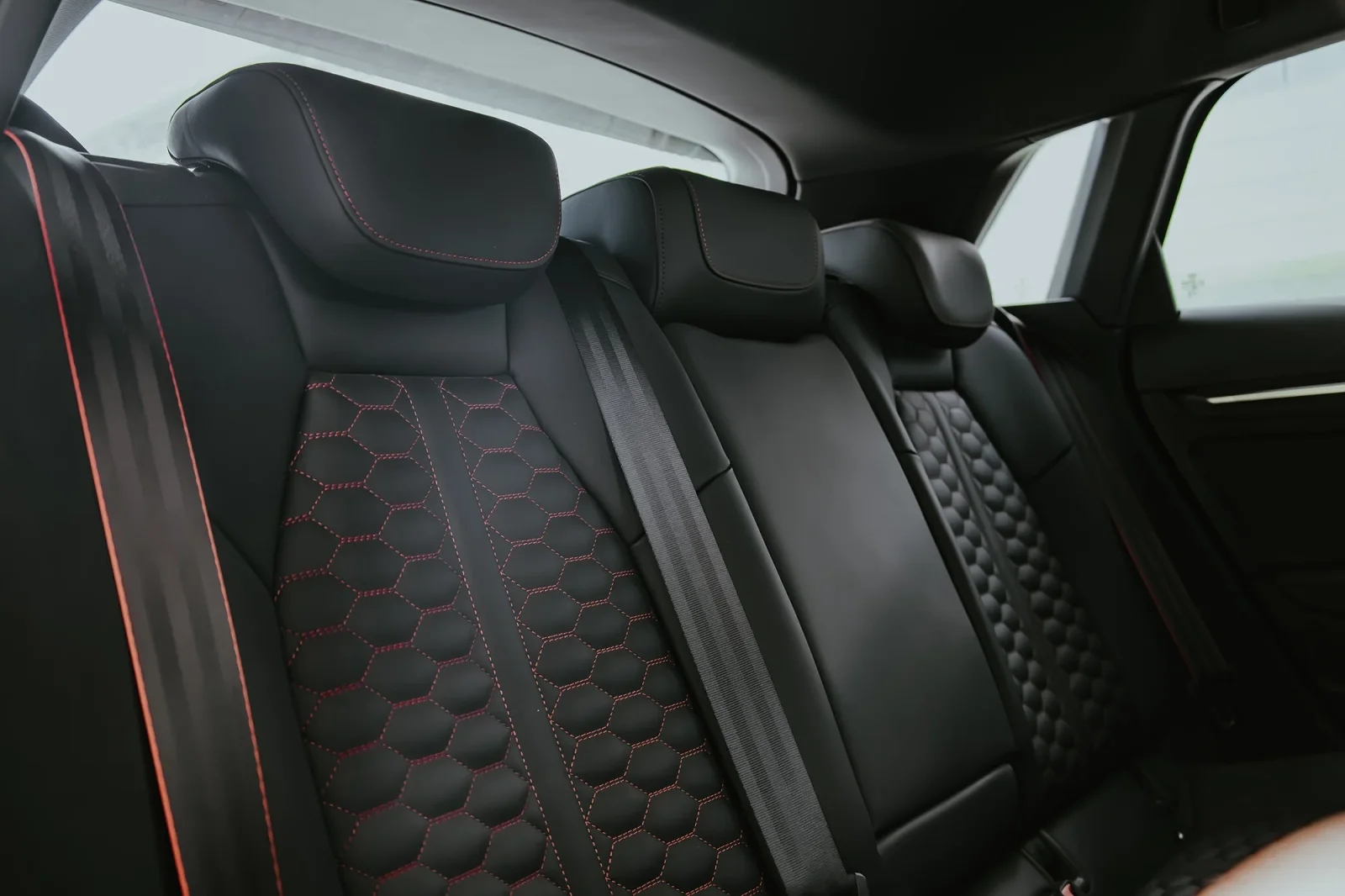 Kiralık Audi RS3  Gri 2024 içinde Dubai - 6 