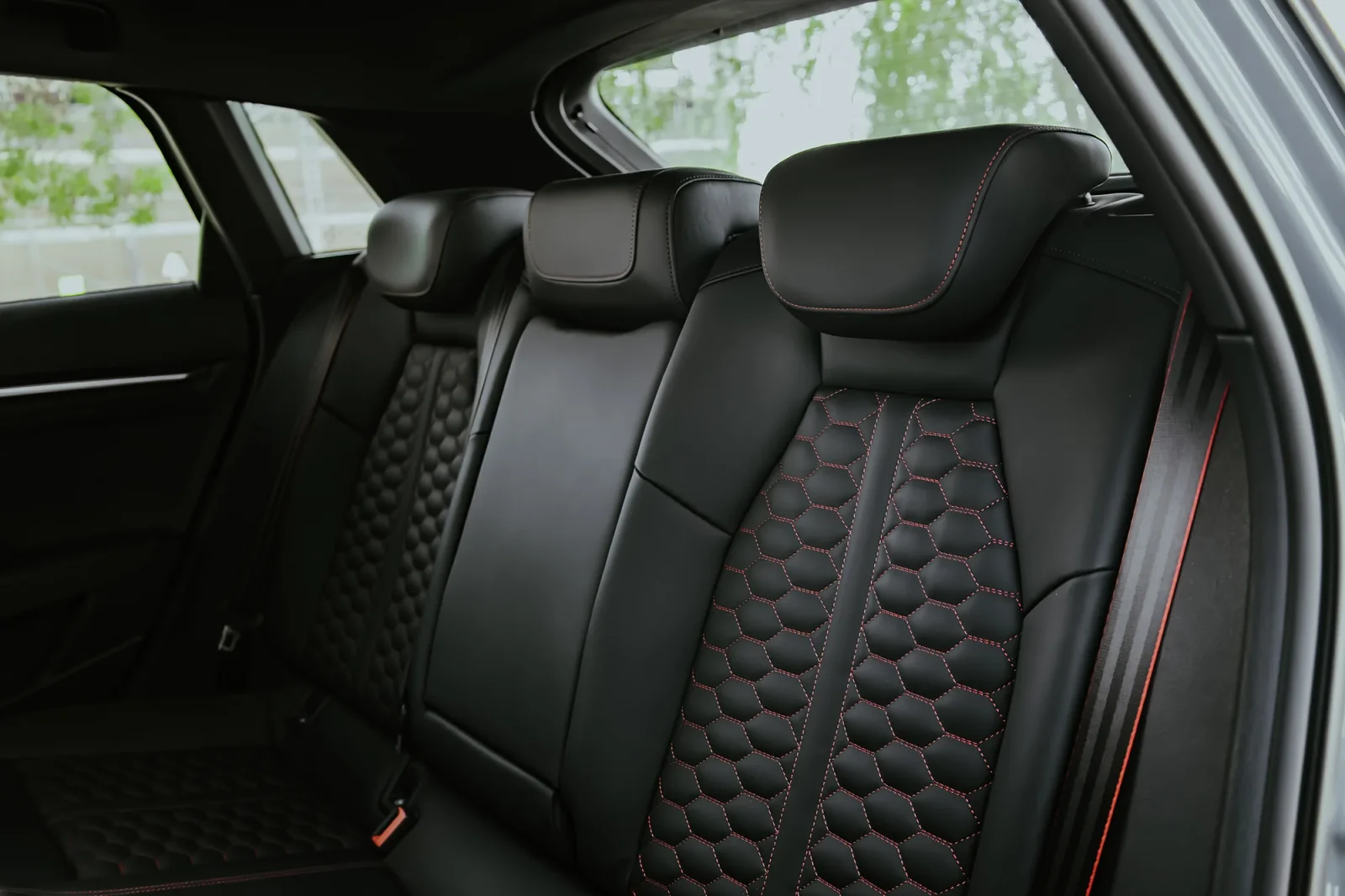 Kiralık Audi RS3  Gri 2024 içinde Dubai - 11 