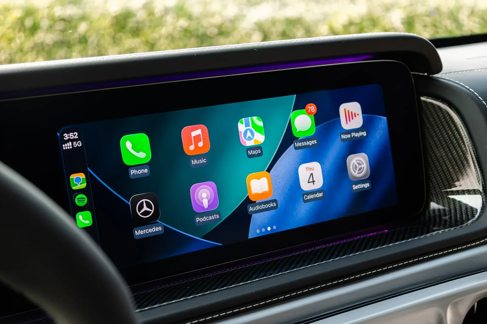 Kiralık Mercedes-Benz G-Class G63 AMG Gri 2023 içinde Dubai - 6 