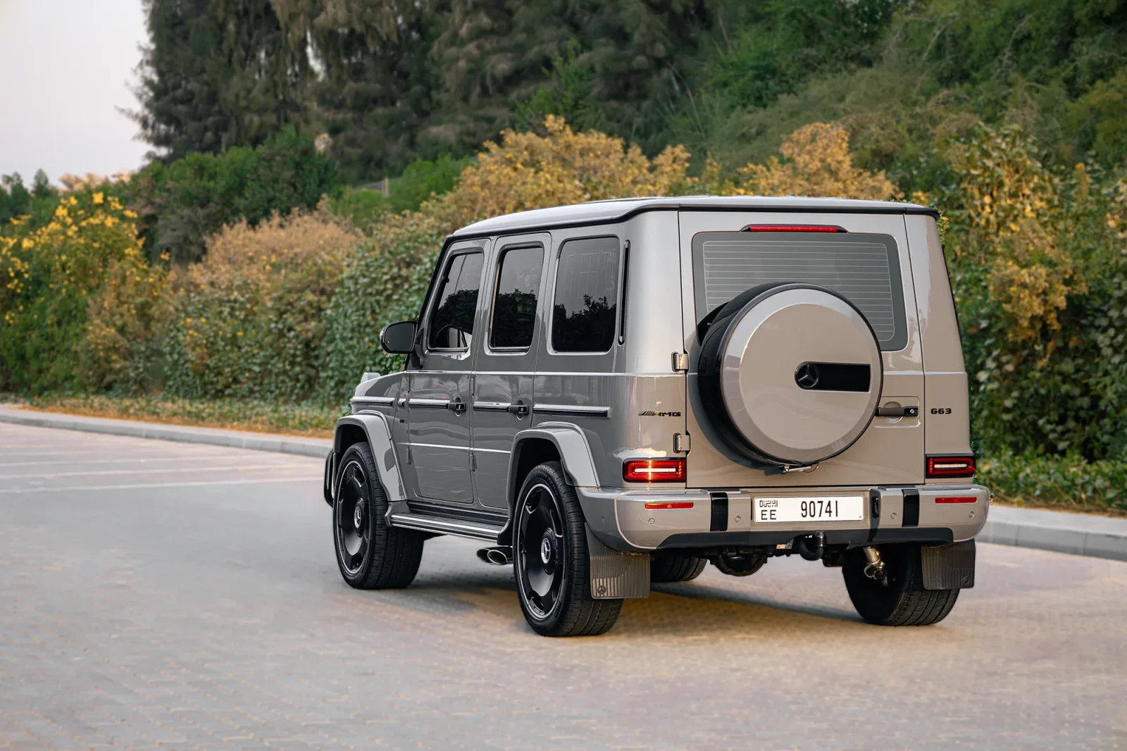 Kiralık Mercedes-Benz G-Class G63 AMG Gri 2023 içinde Dubai - 9 