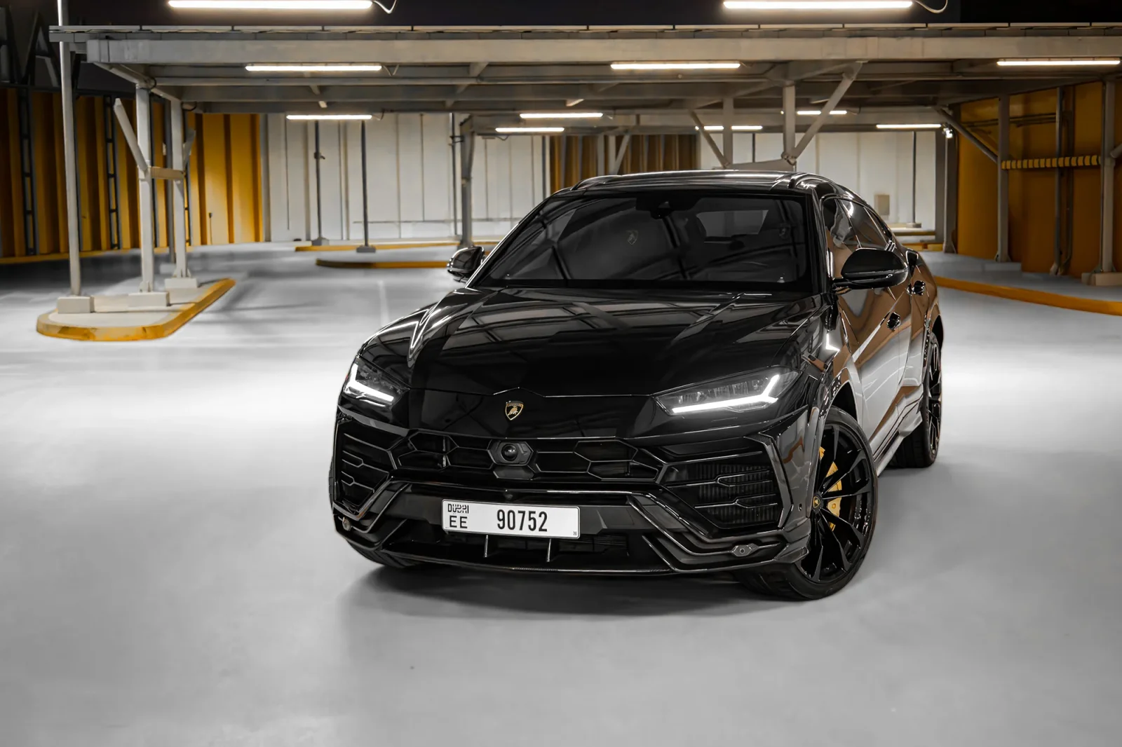 Аренда Lamborghini Urus  Черный 2022 в Дубае