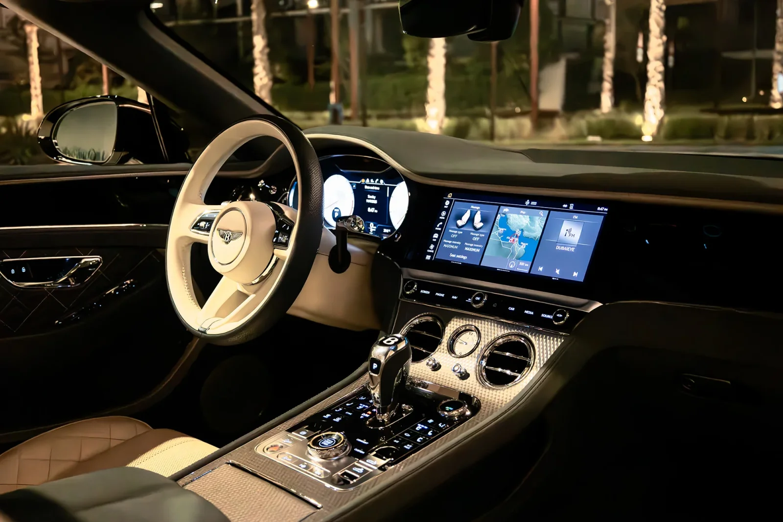 Alquiler Bentley Continental GT Mulliner  Blanco 2022 en Dubái - 3 