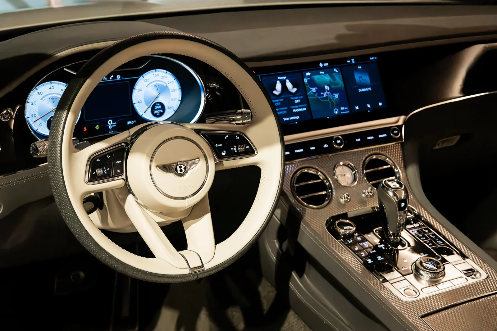 Alquiler Bentley Continental GT Mulliner  Blanco 2022 en Dubái - 4 