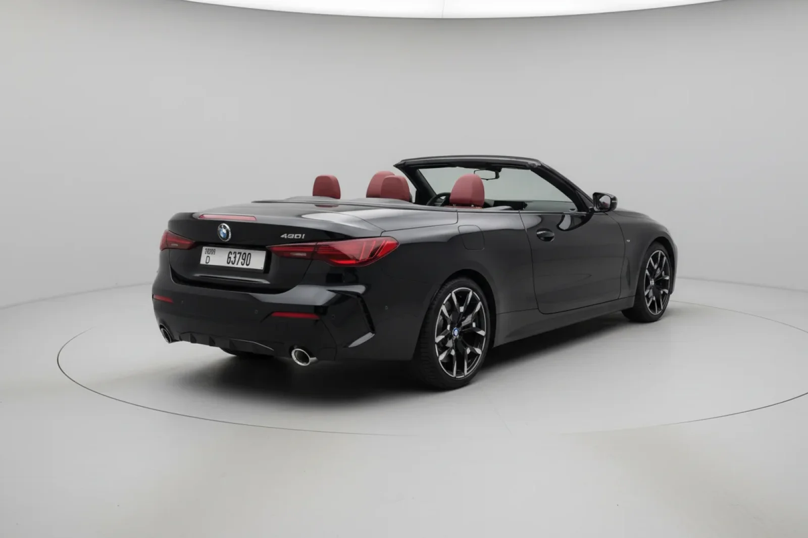 Affitto BMW 4-Series 430i Nero 2025 in Dubai - 4 