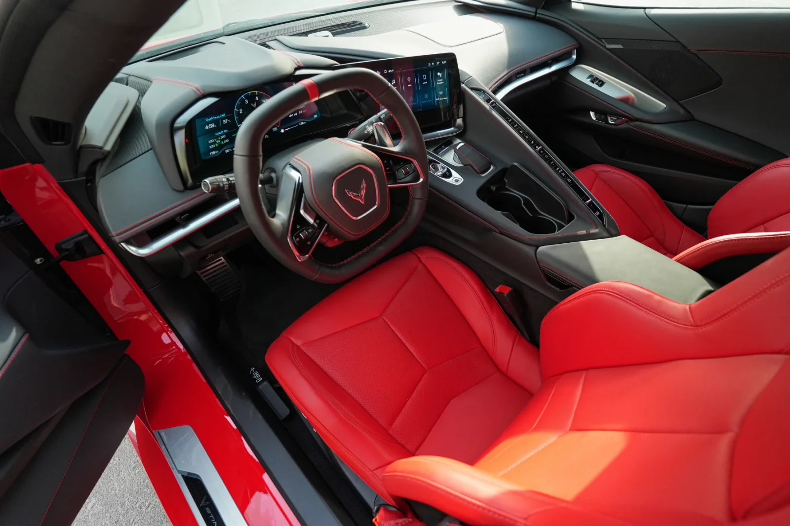 Loyer Chevrolet Corvette  Rouge 2025 en Dubai - 5 