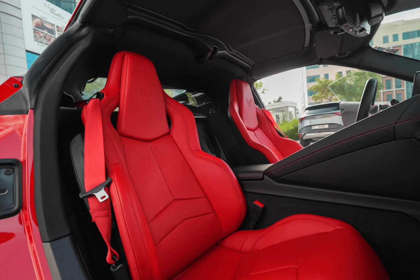 Loyer Chevrolet Corvette  Rouge 2025 en Dubai - 4 