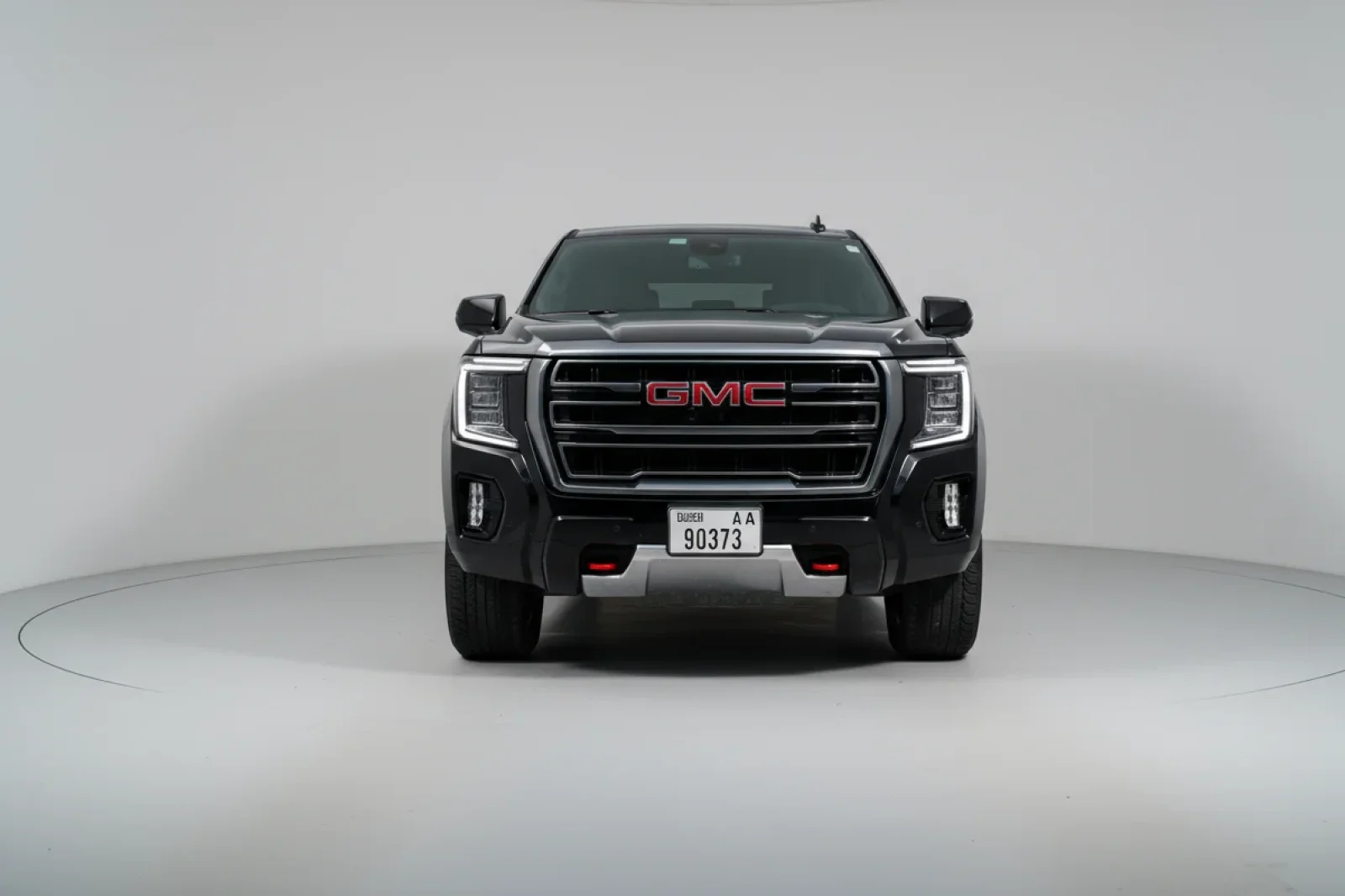 Loyer GMC Yukon AT4 Noir 2023 en Dubai - 2 