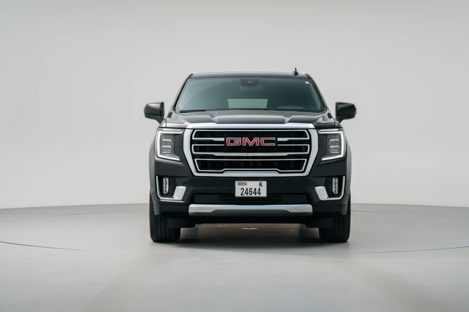 Loyer GMC Yukon  Noir 2023 en Dubai - 2 