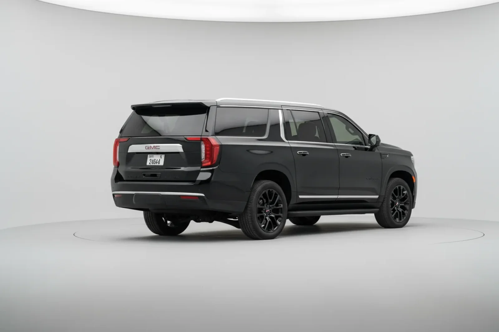 Loyer GMC Yukon  Noir 2023 en Dubai - 5 