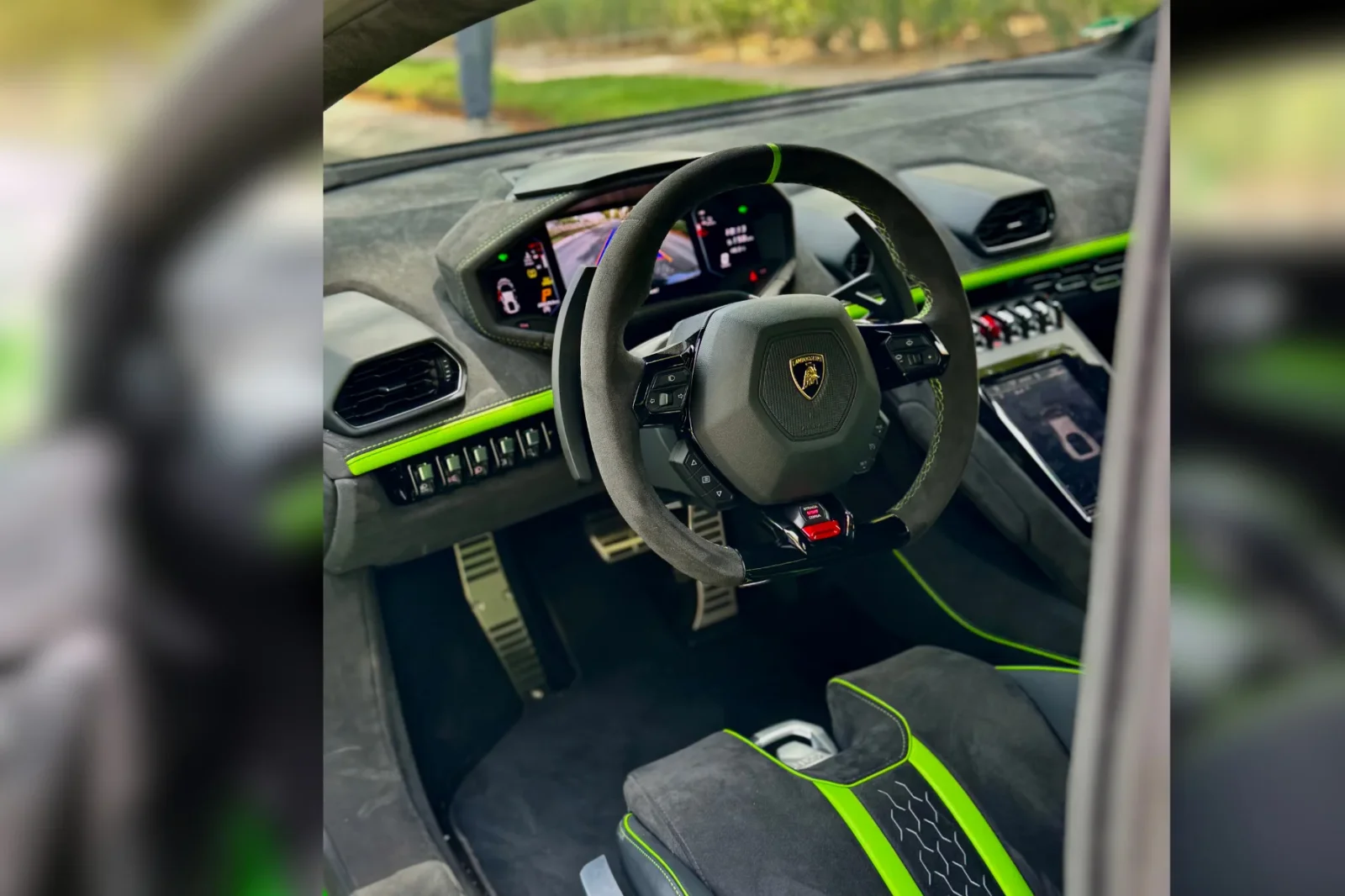 Miete Lamborghini Huracan Tecnica Grün 2023 in der Dubai - 4 