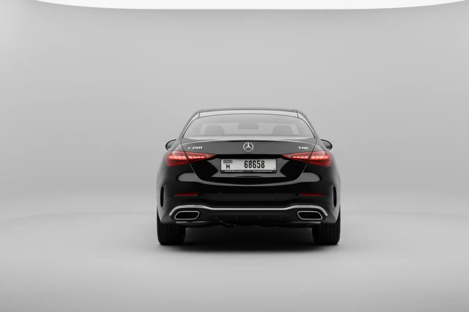 Kiralık Mercedes-Benz C-Class 200 Siyah 2024 içinde Dubai - 3 